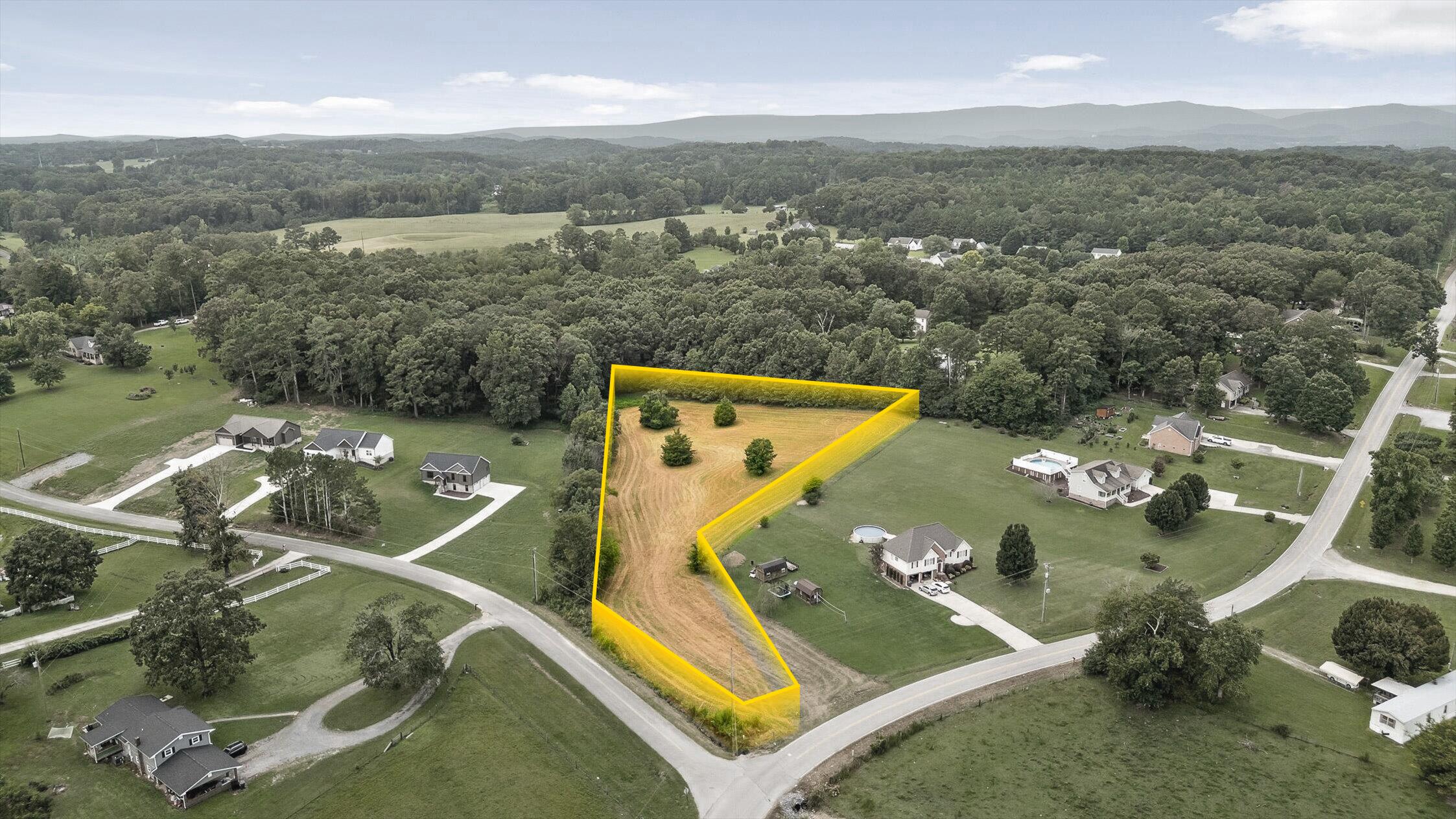 3032 Lake Howard Road, LaFayette