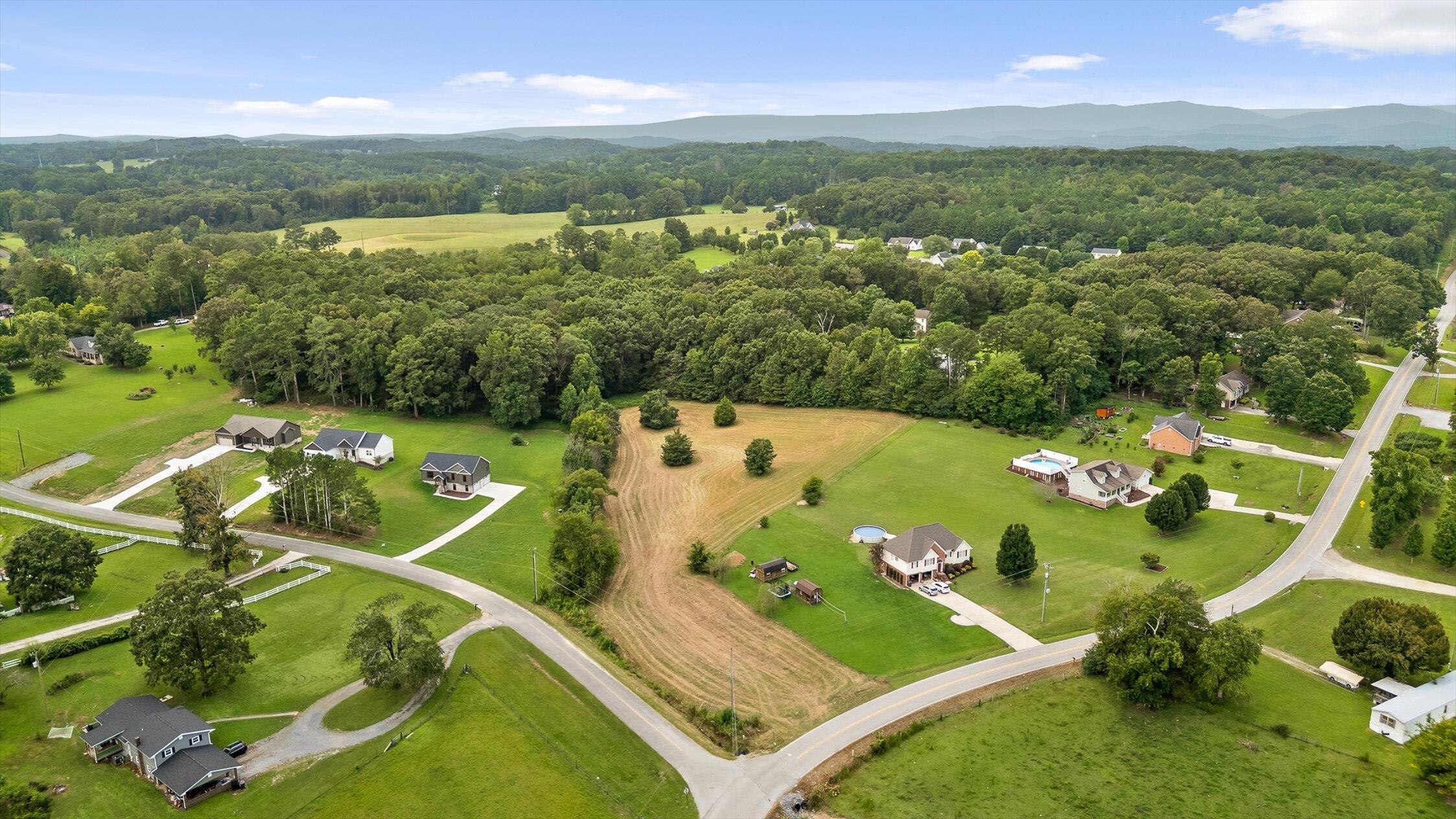 3032 Lake Howard Road, LaFayette