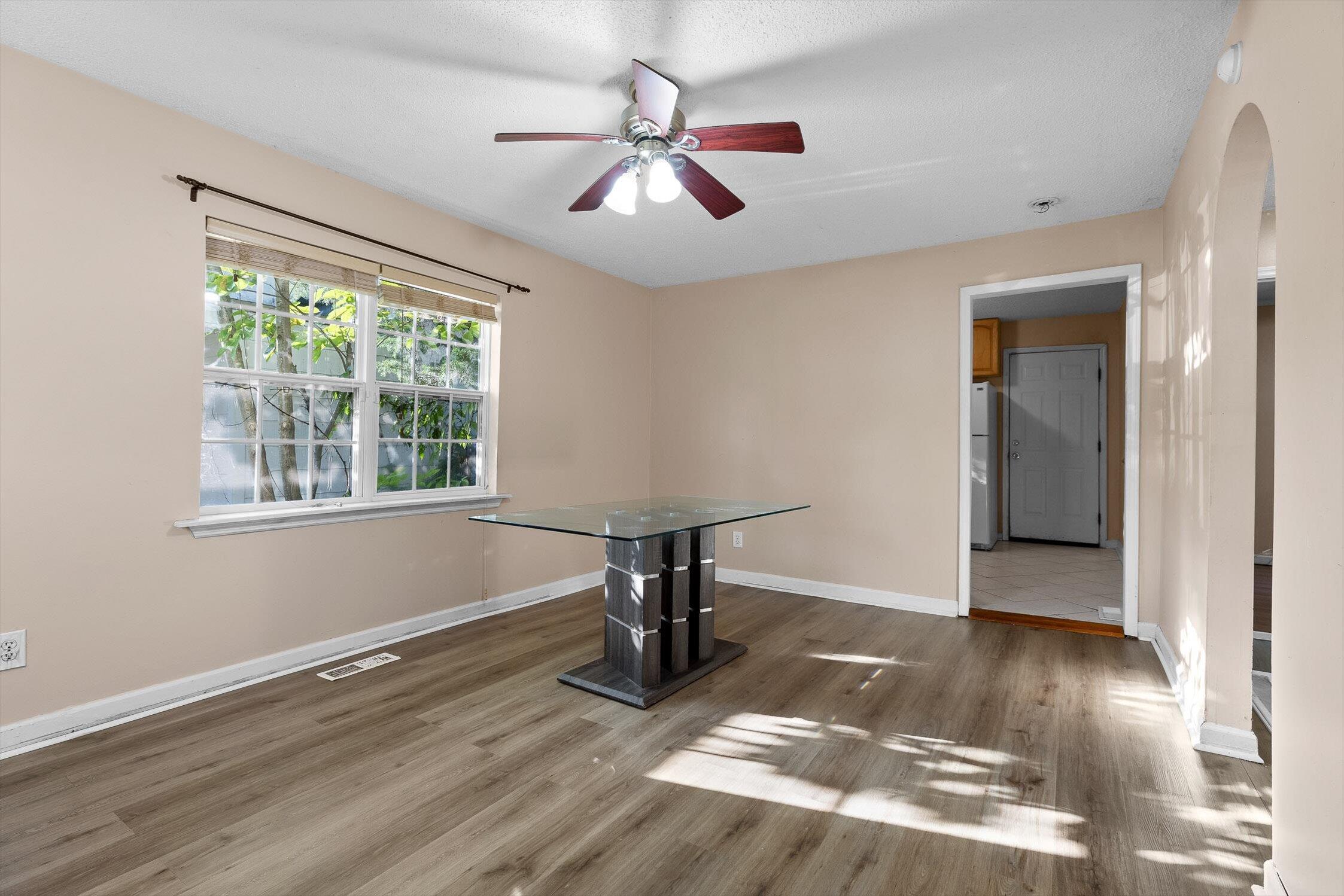 4902 Cameron Lane