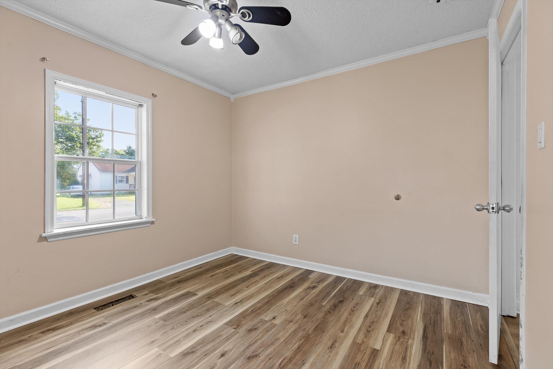 4902 Cameron Lane