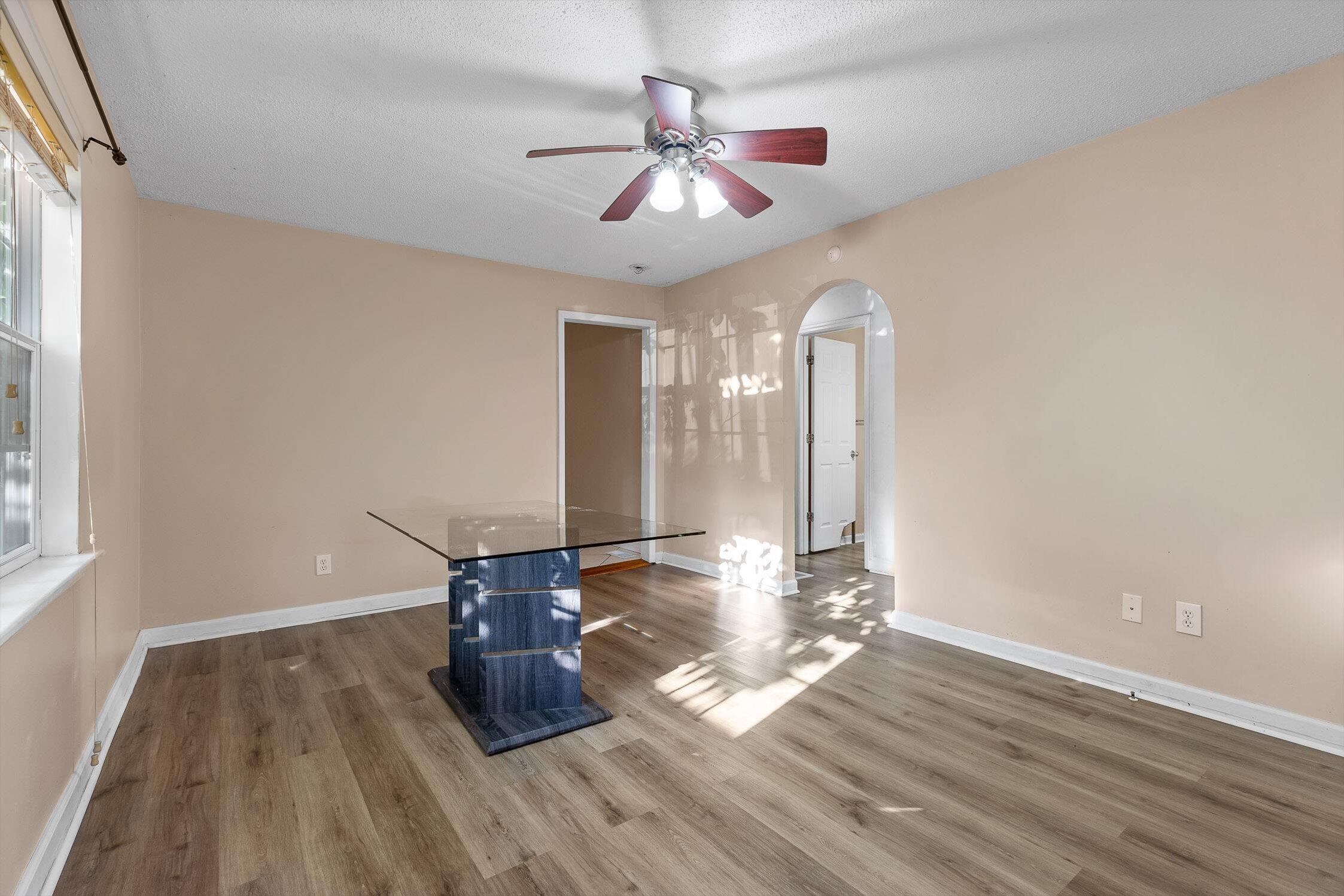 4902 Cameron Lane