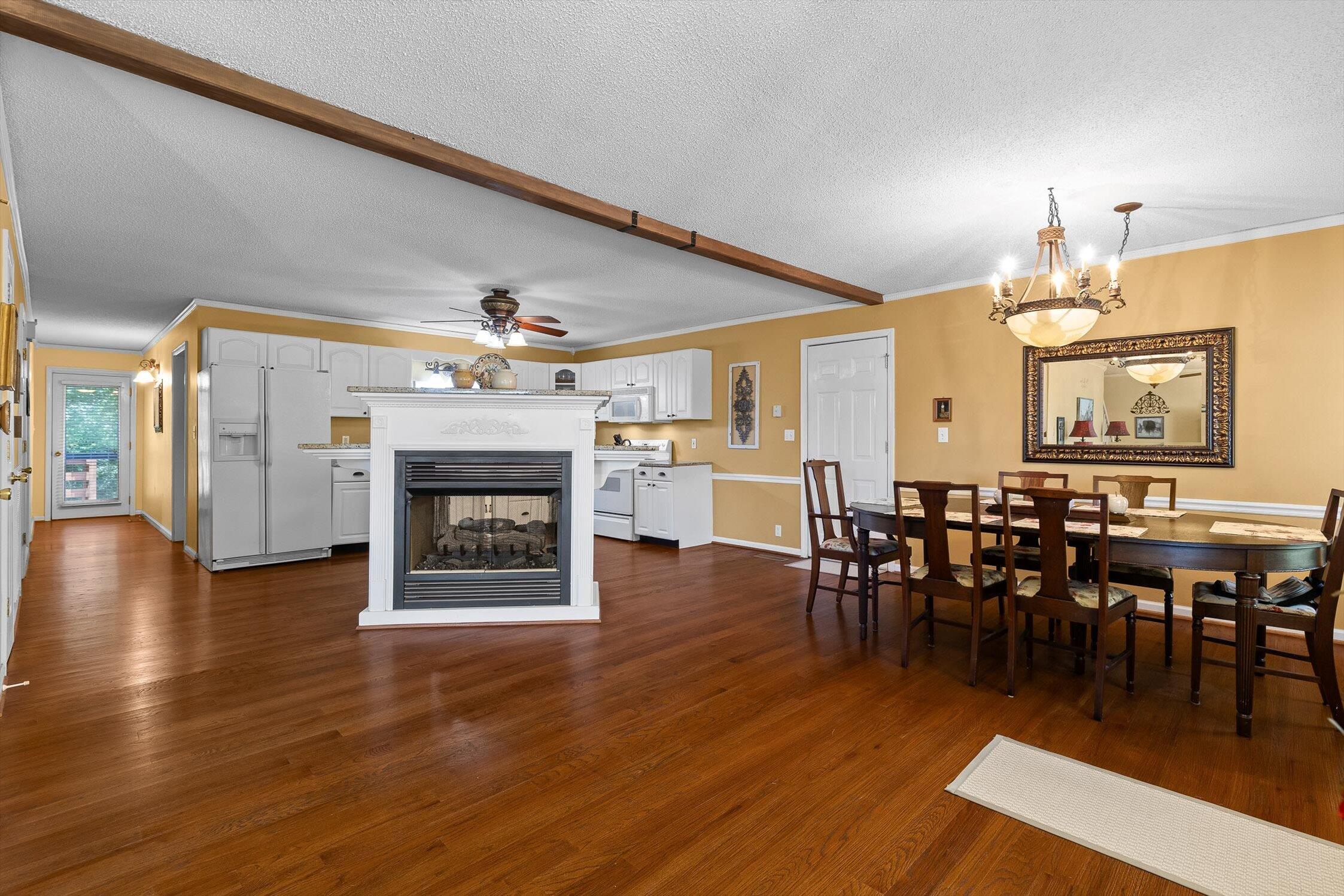 8719 Glenaire Drive