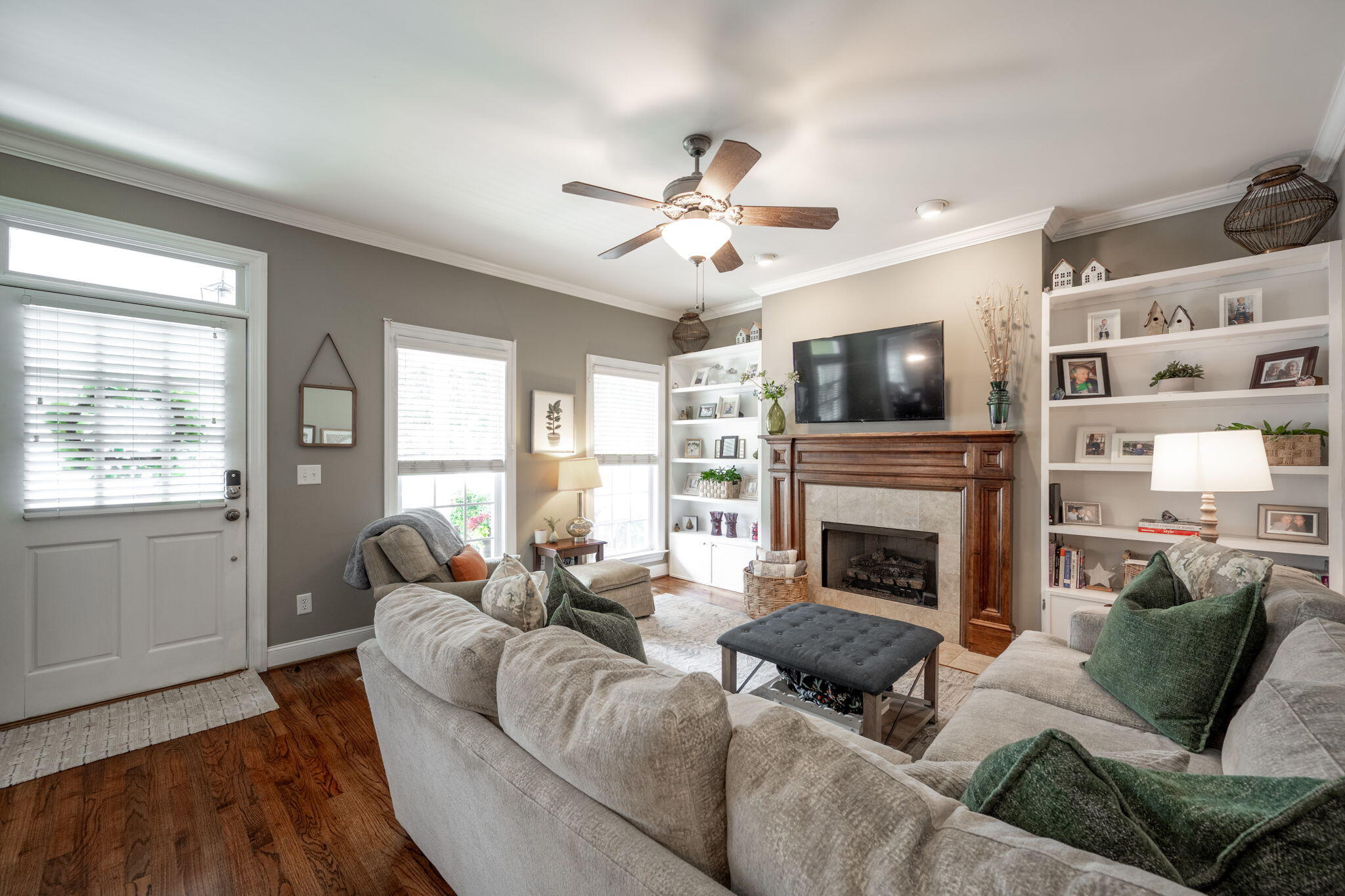 5877 Courtyard Circle
