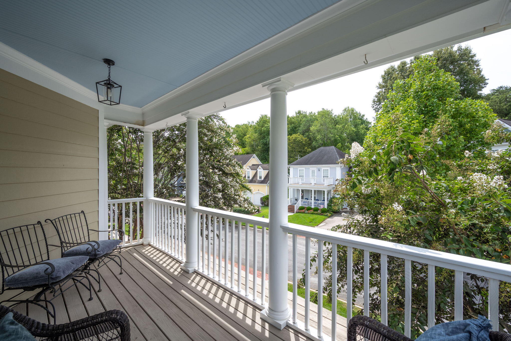 5877 Courtyard Circle