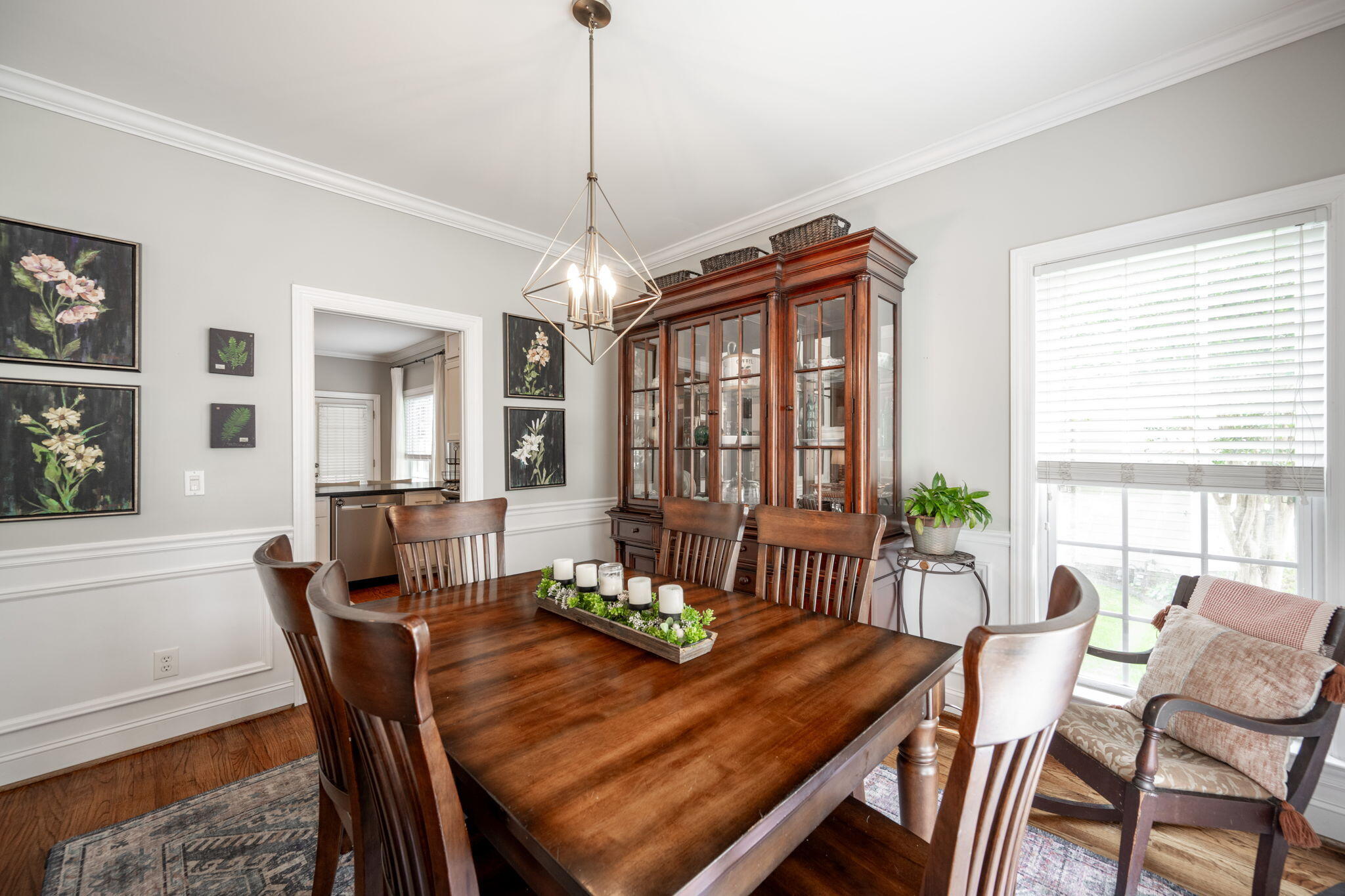 5877 Courtyard Circle