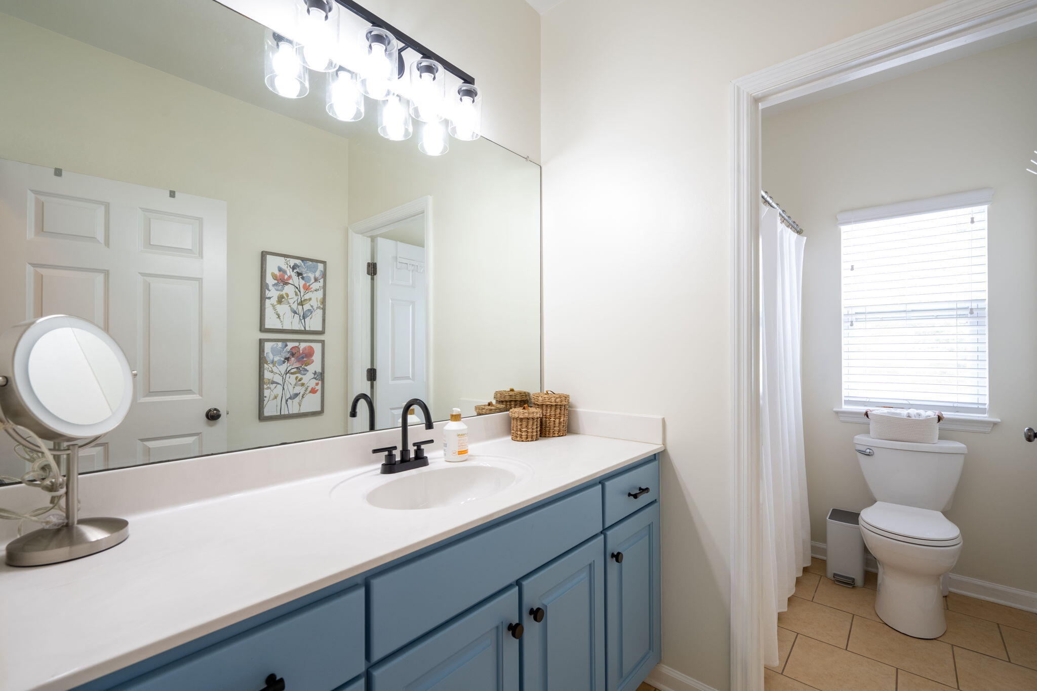 5877 Courtyard Circle
