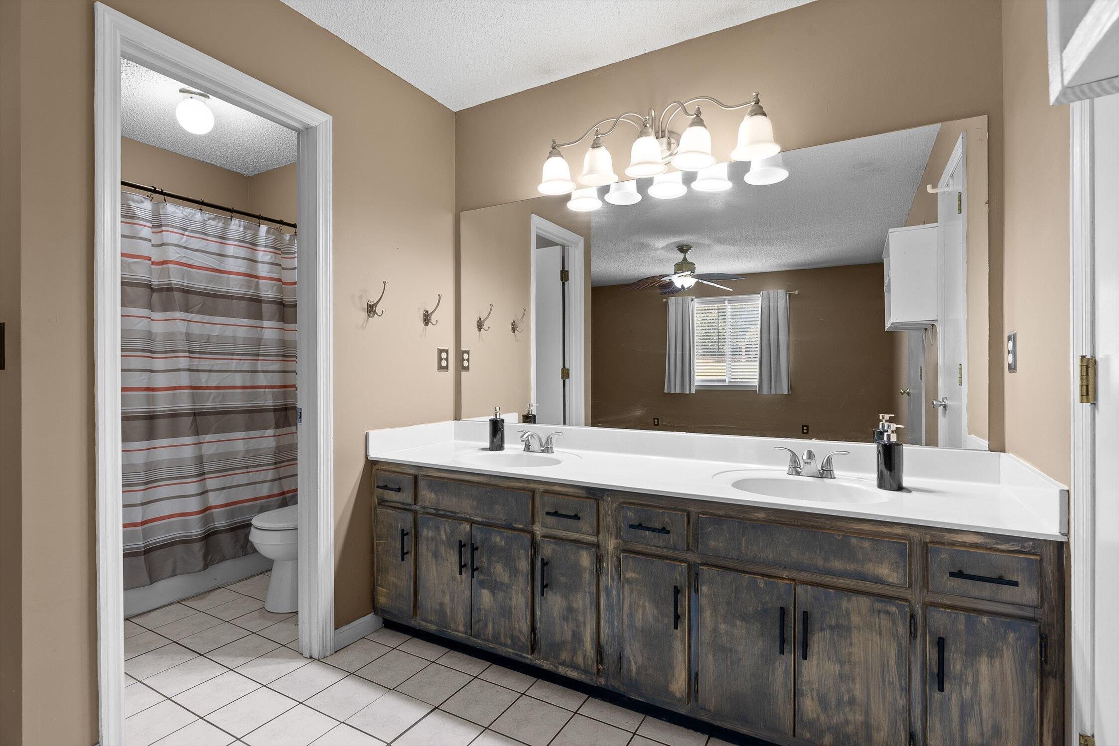 609 Cherokee Trail NW