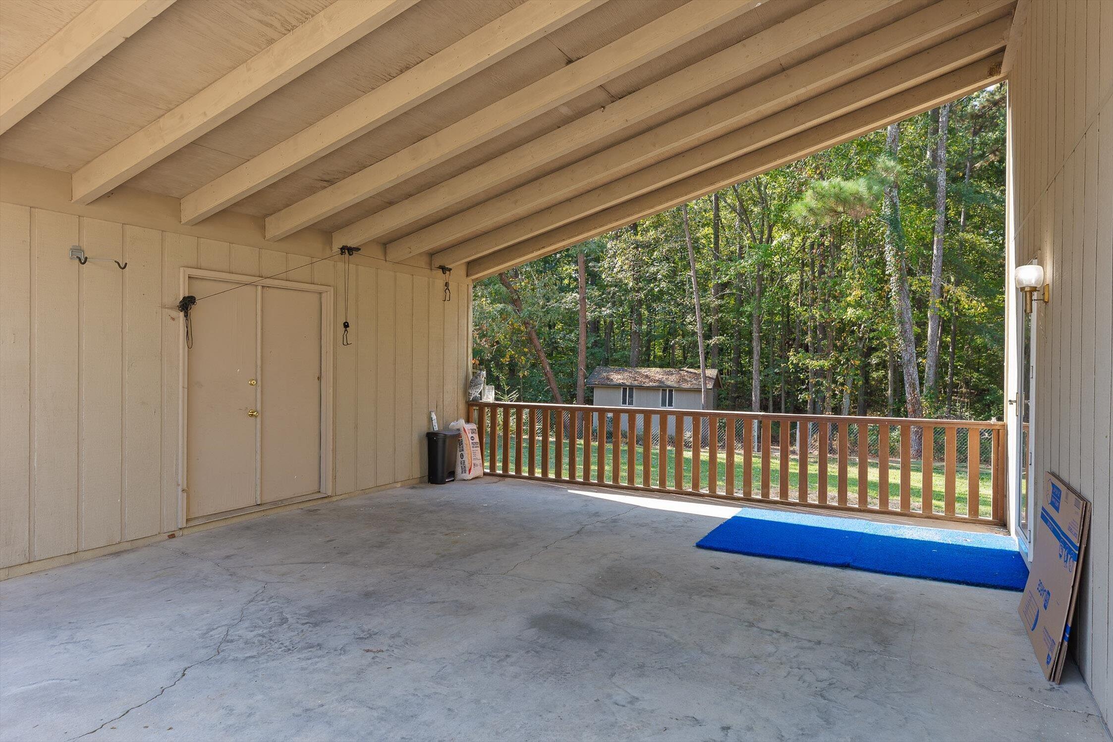 609 Cherokee Trail NW