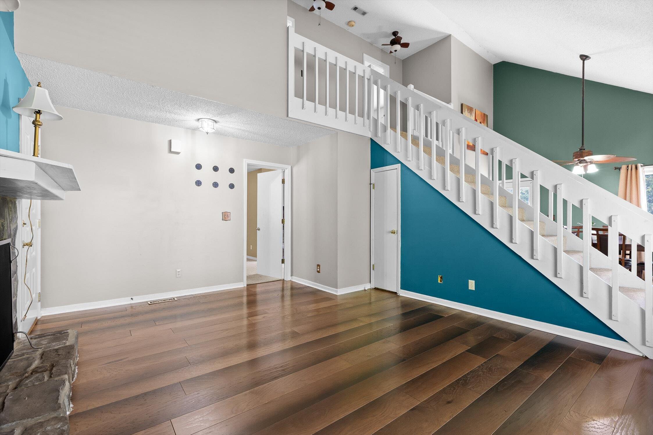 609 Cherokee Trail NW