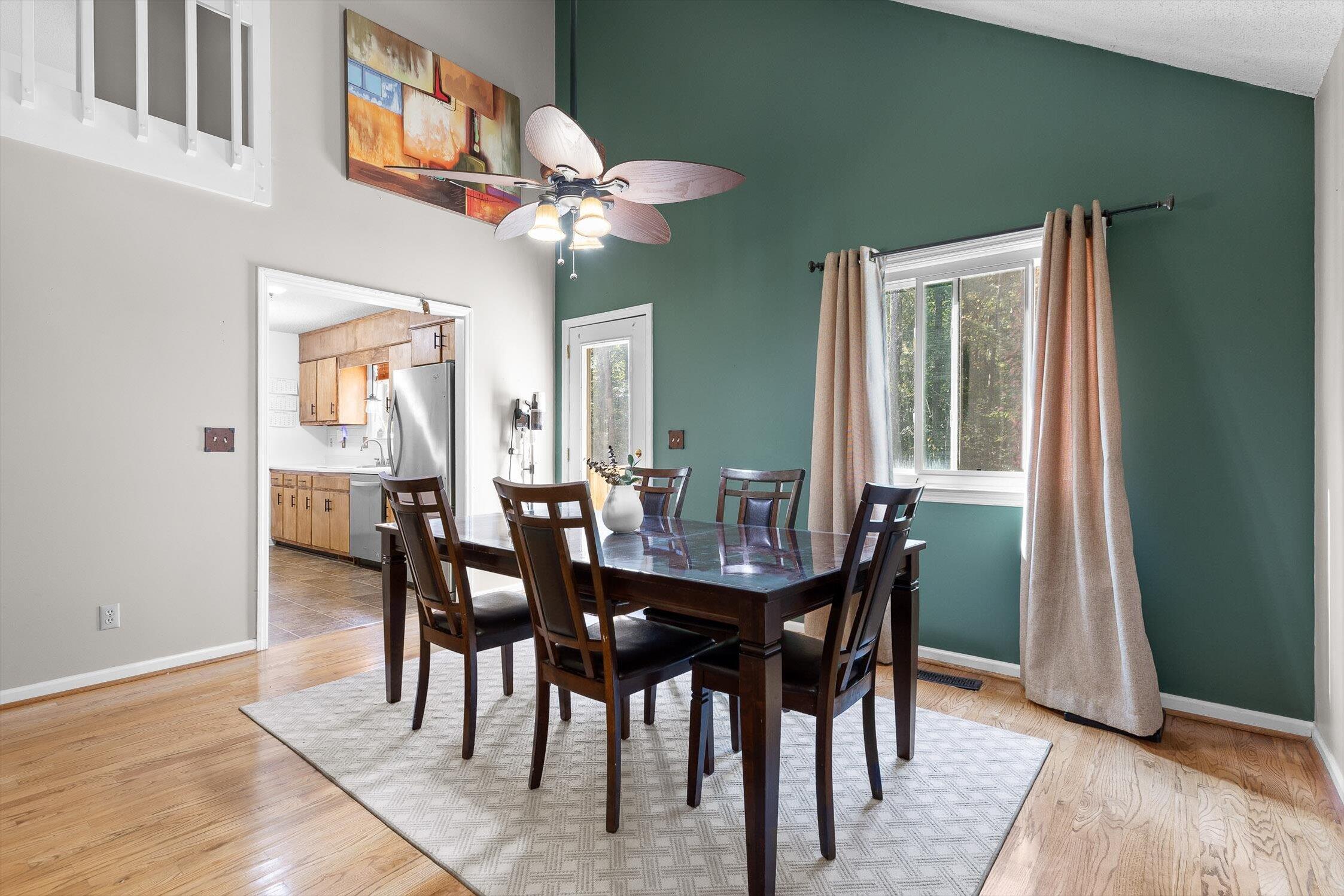 609 Cherokee Trail NW