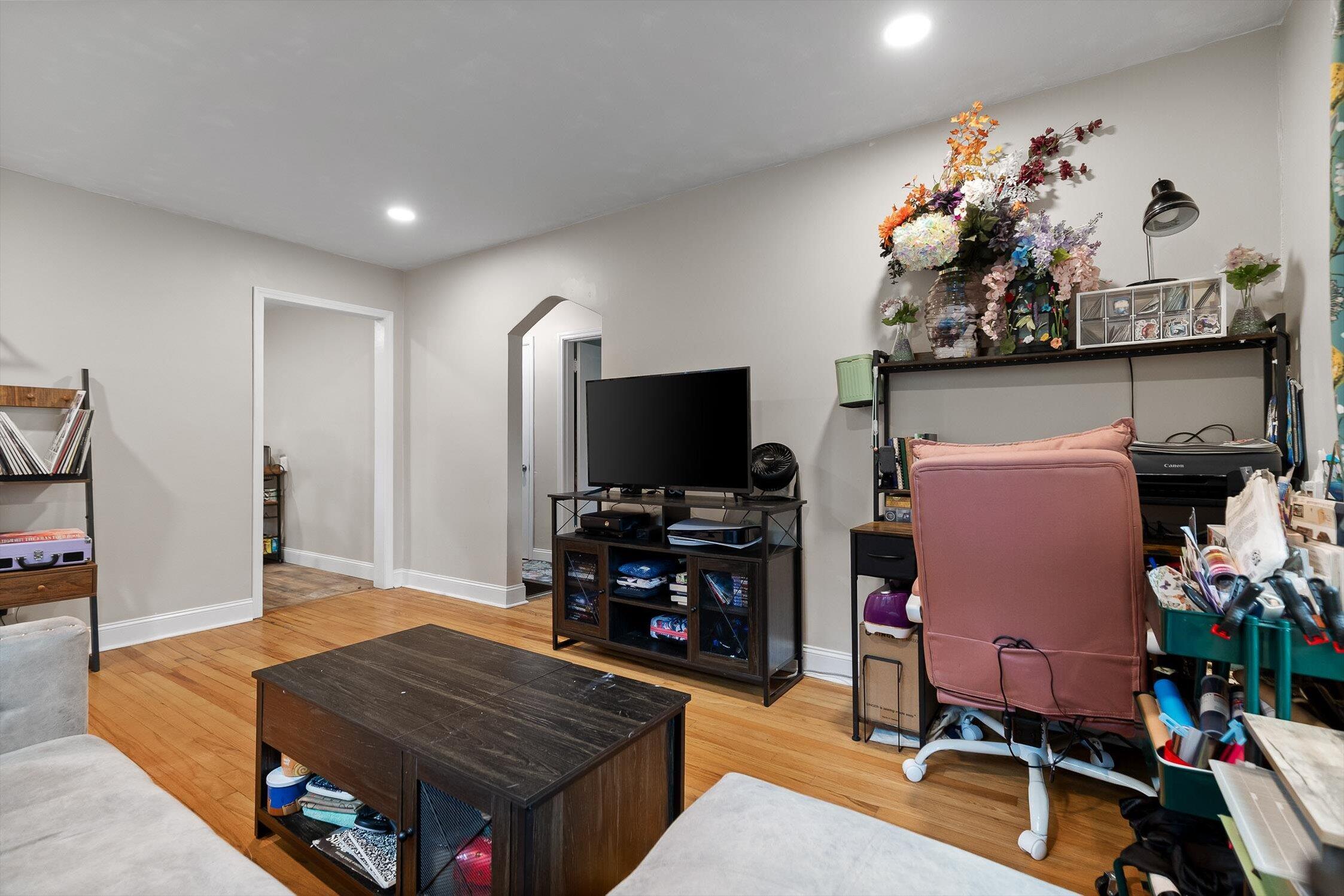 4919 Carolyn Lane