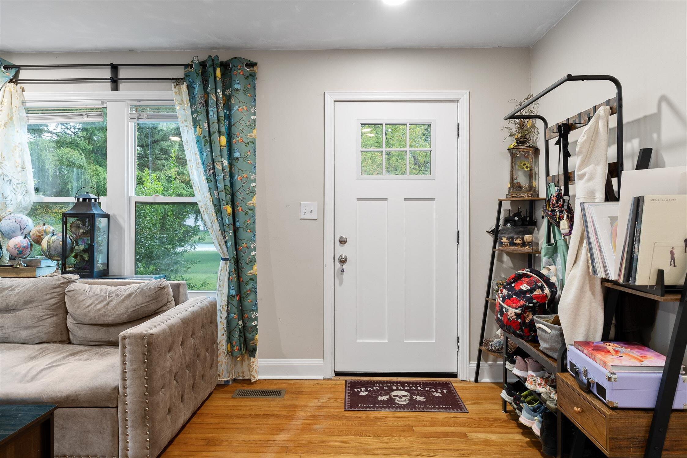 4919 Carolyn Lane