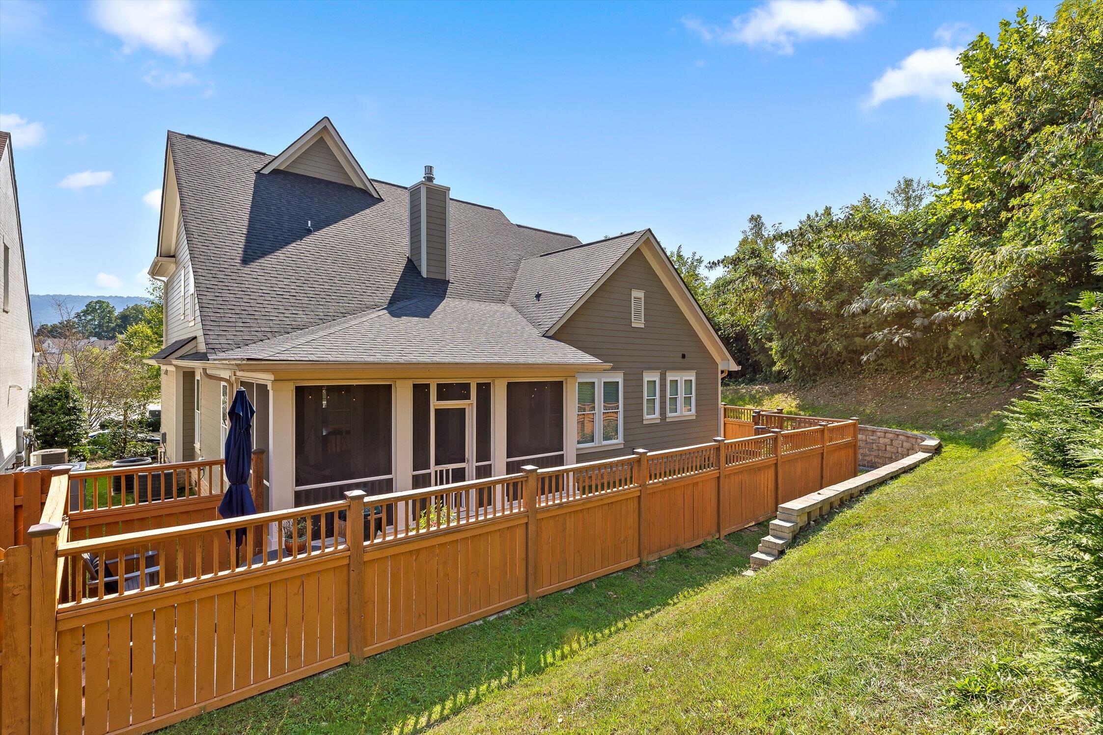 922 Elk Ridge