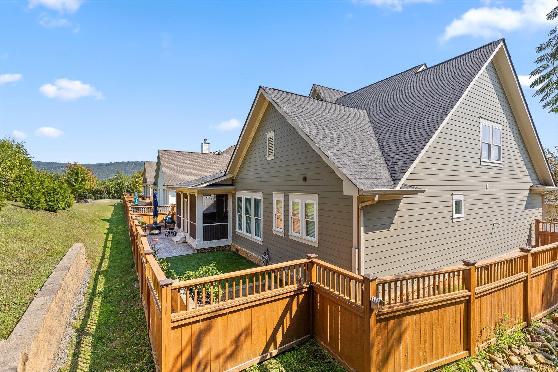 922 Elk Ridge