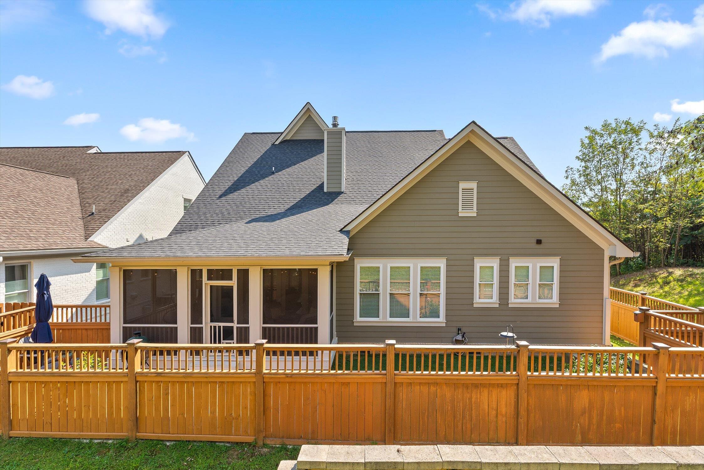922 Elk Ridge