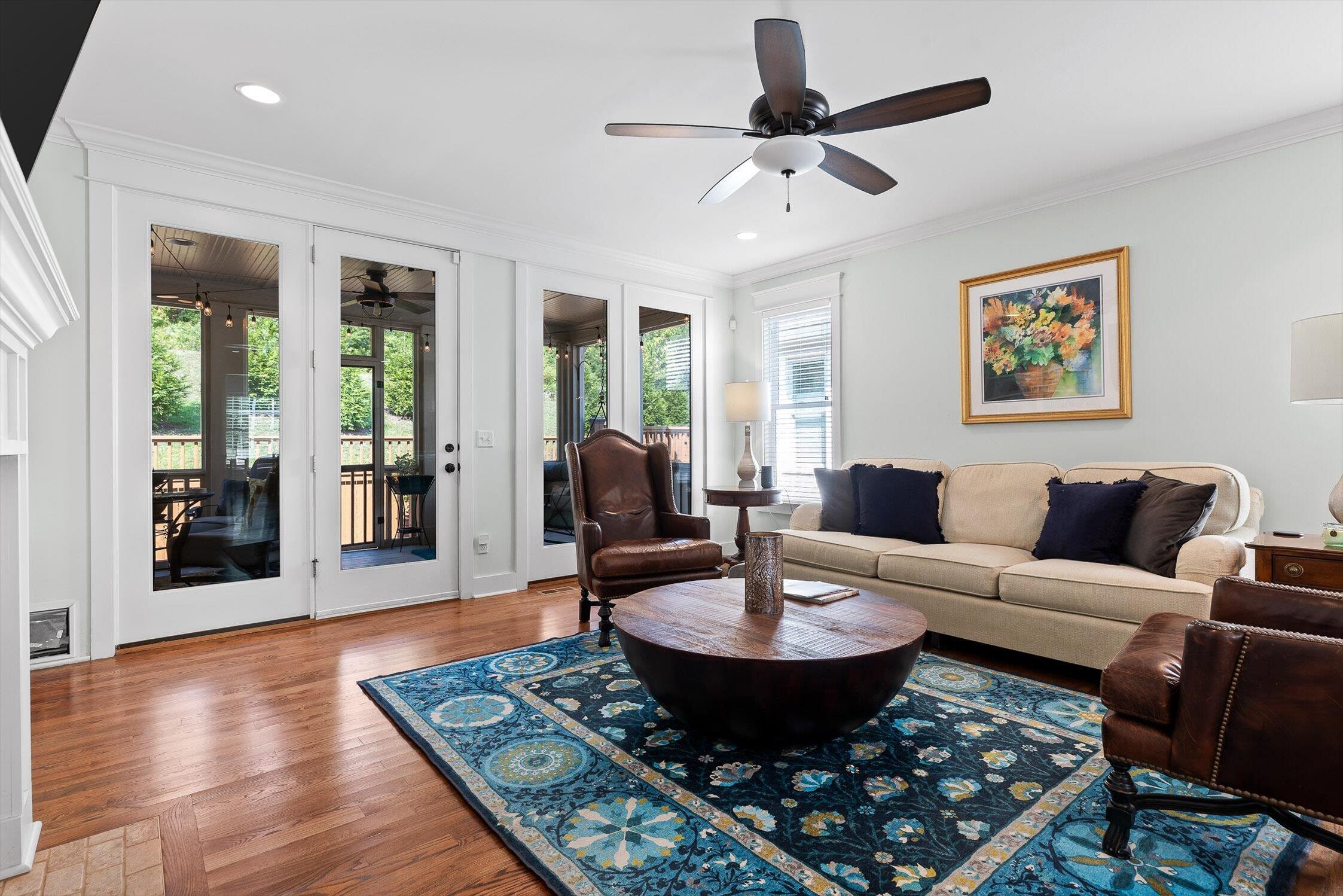 922 Elk Ridge