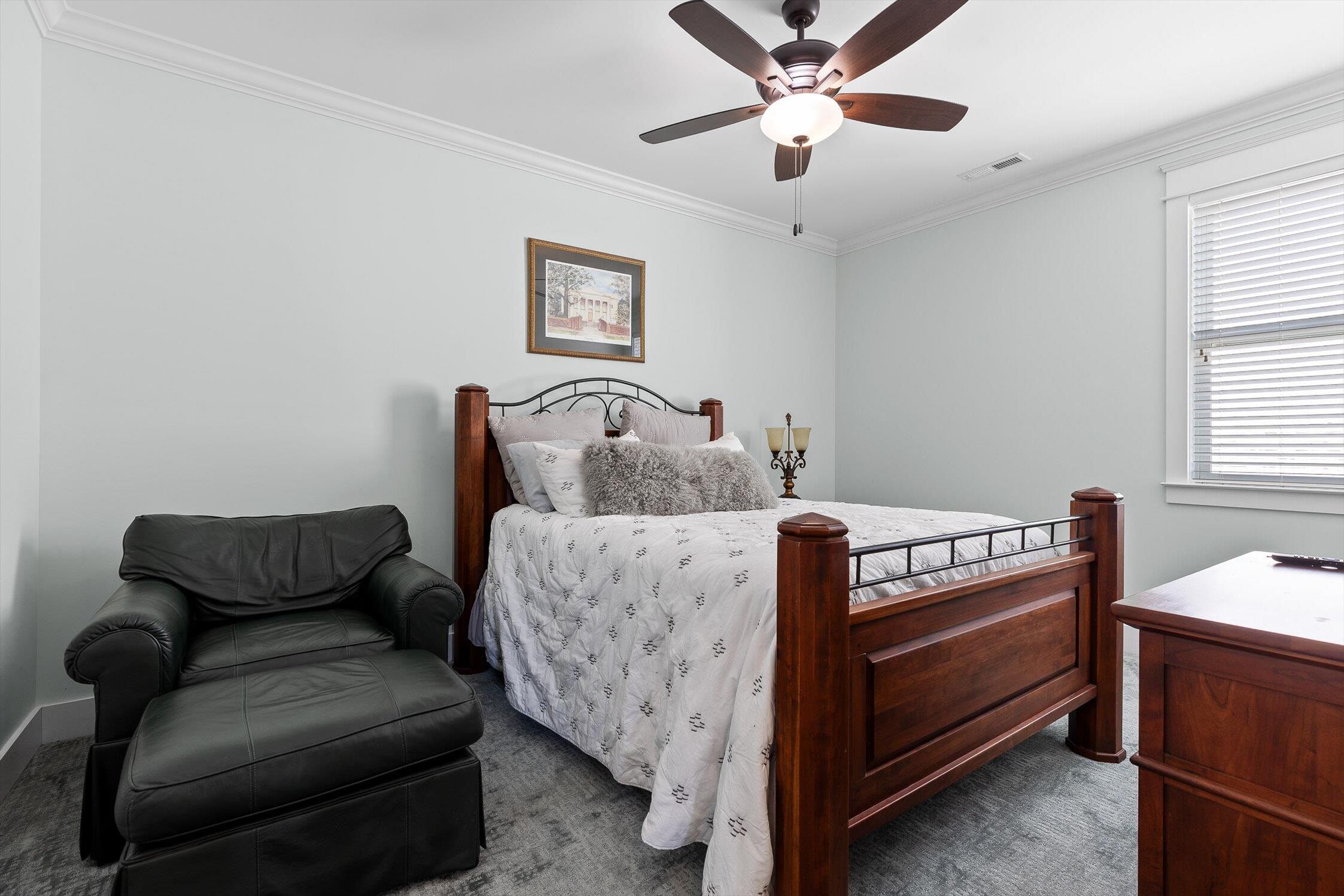 922 Elk Ridge