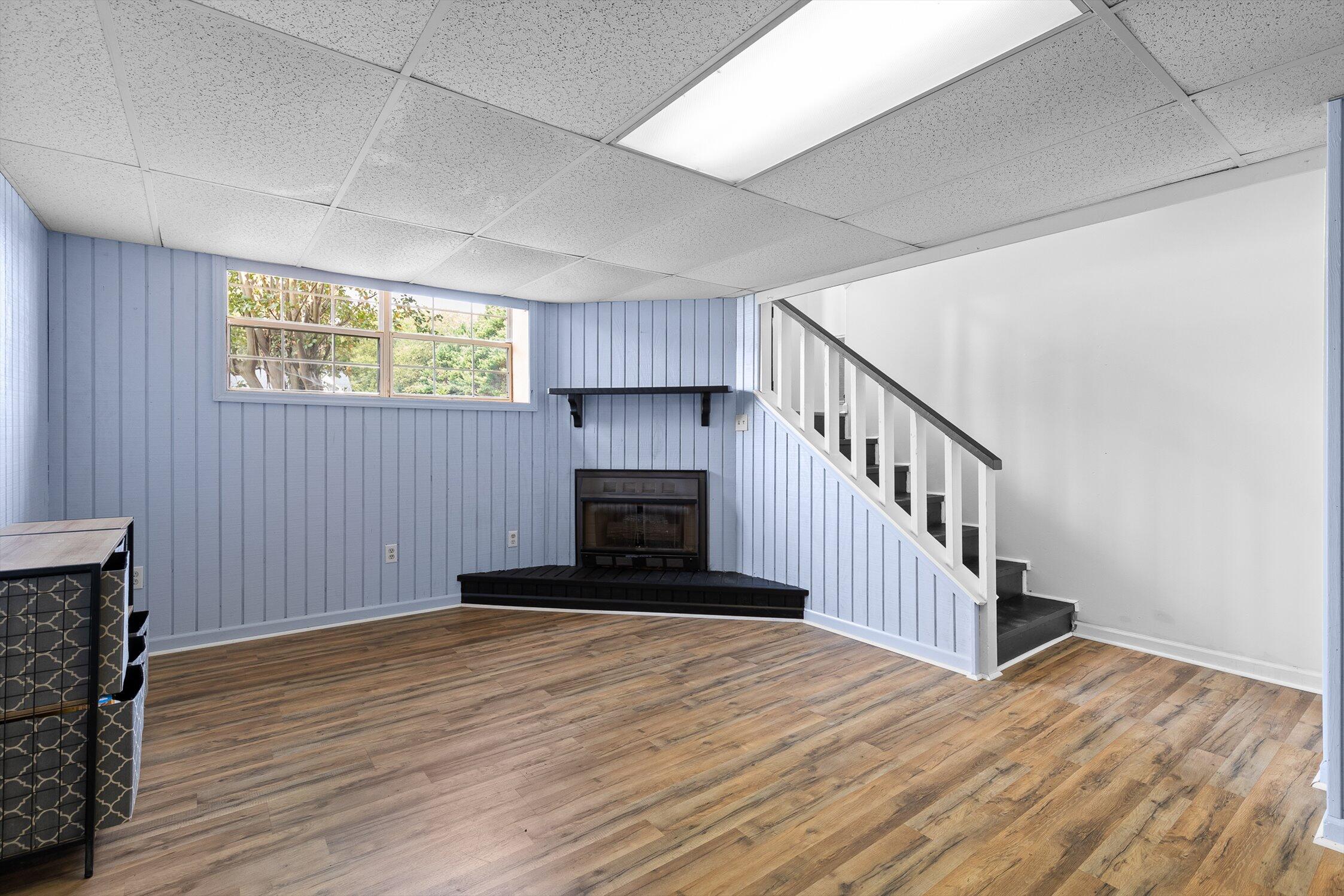 713 Lee Drive