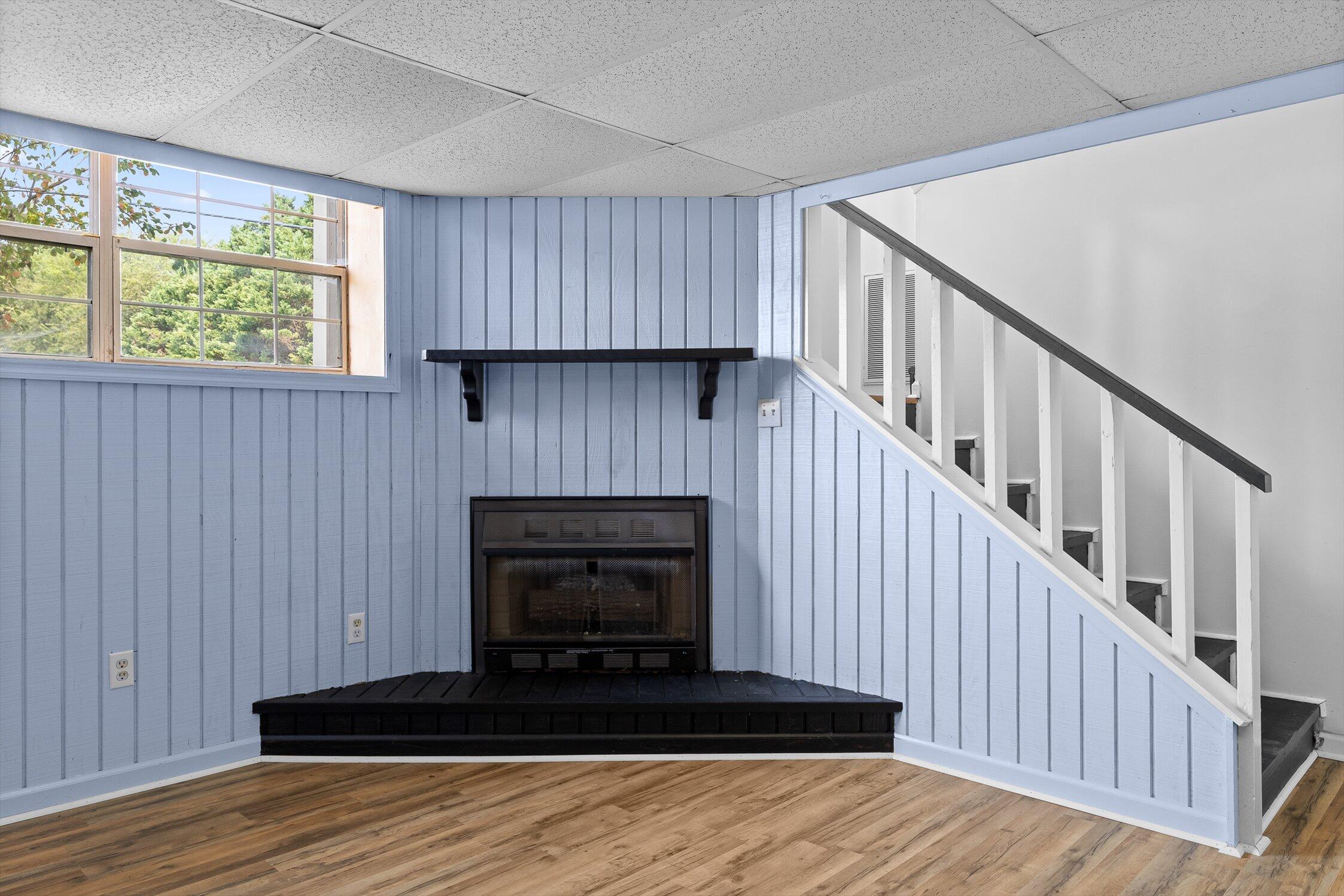 713 Lee Drive