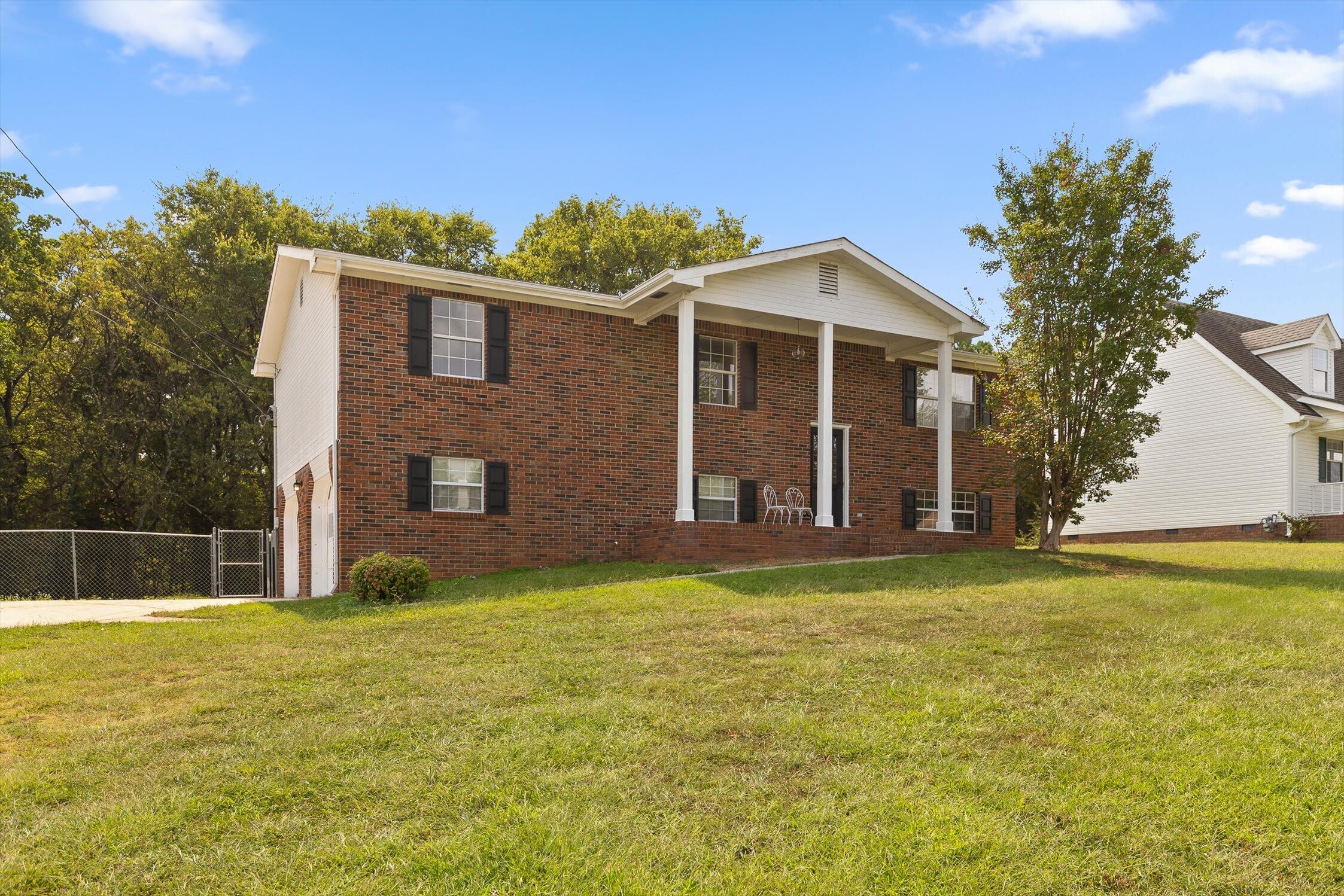 713 Lee Drive