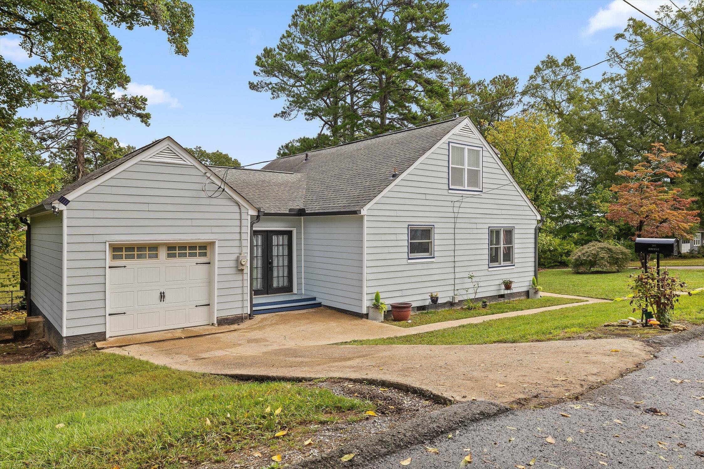 301 Hemphill Avenue