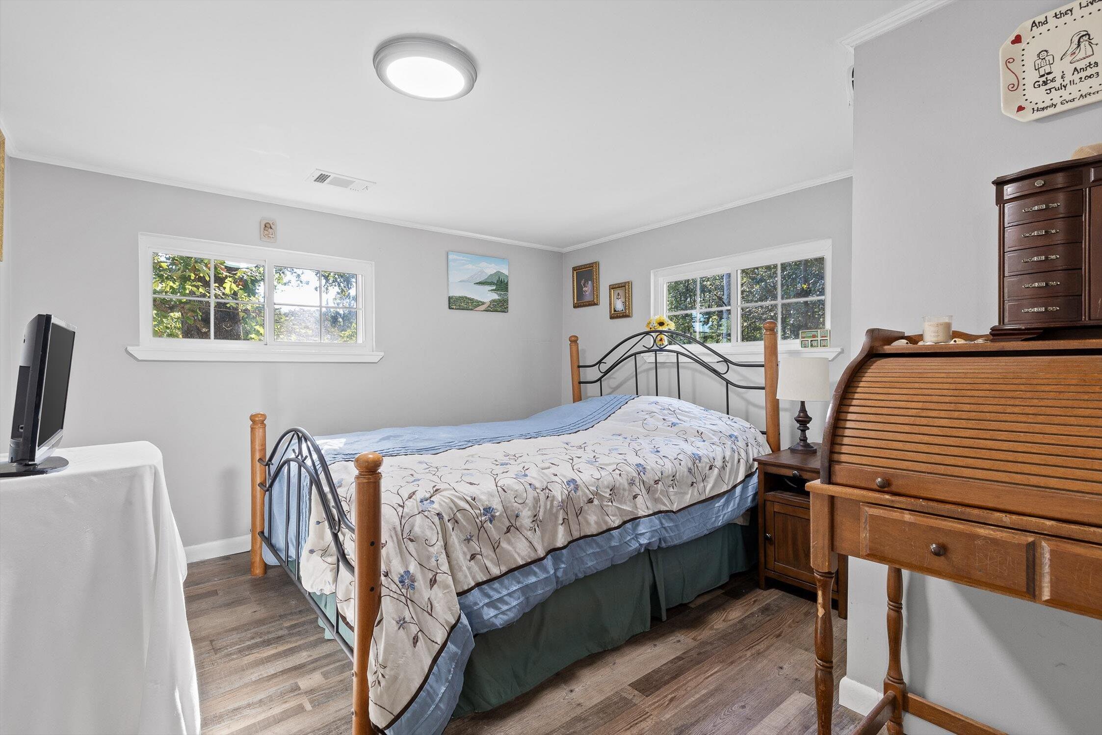 303 NW Cherokee Trail