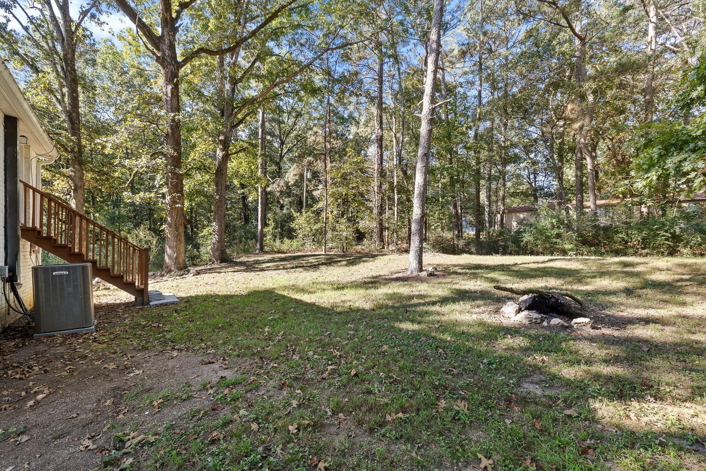 303 NW Cherokee Trail