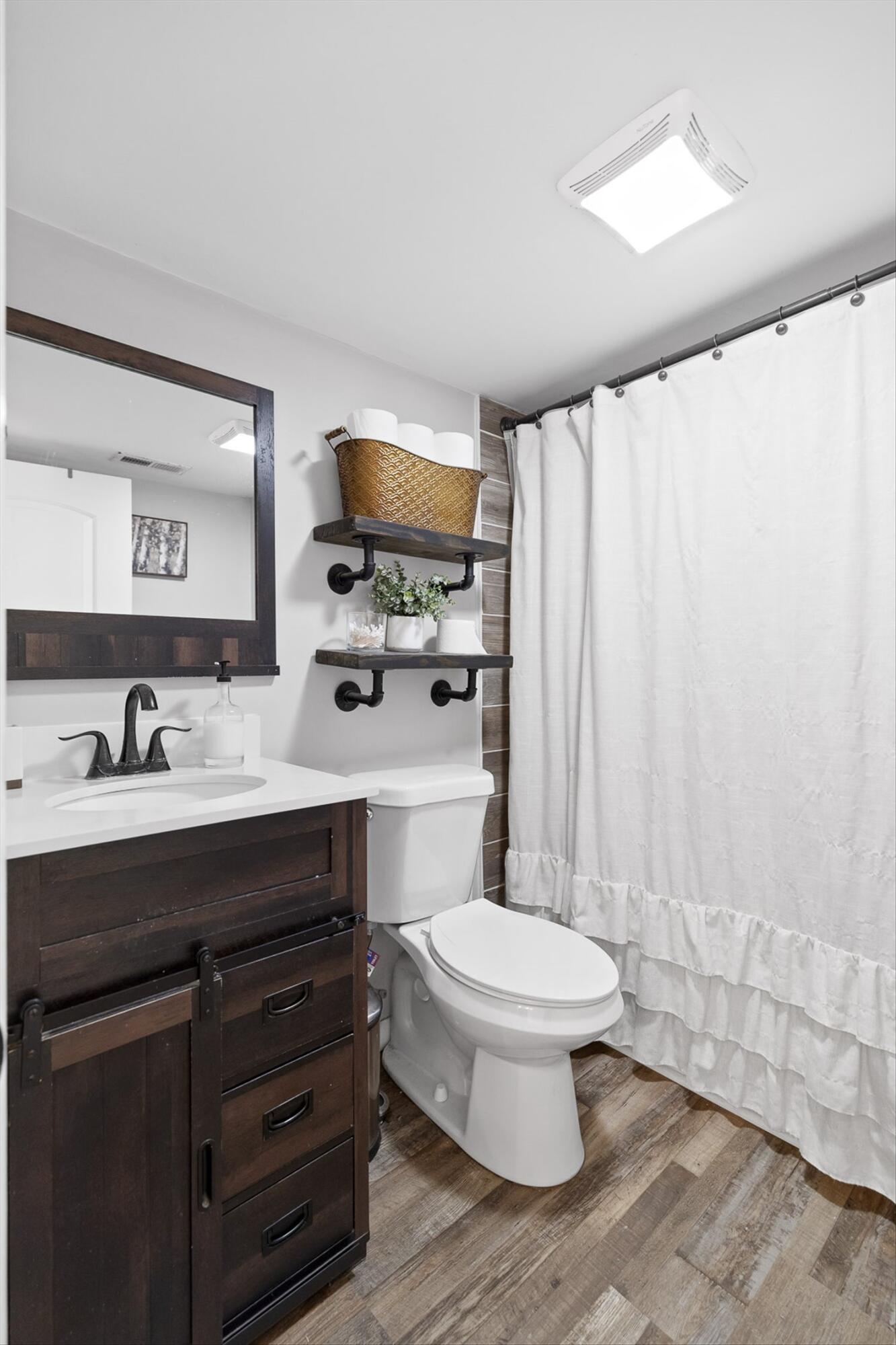 303 NW Cherokee Trail