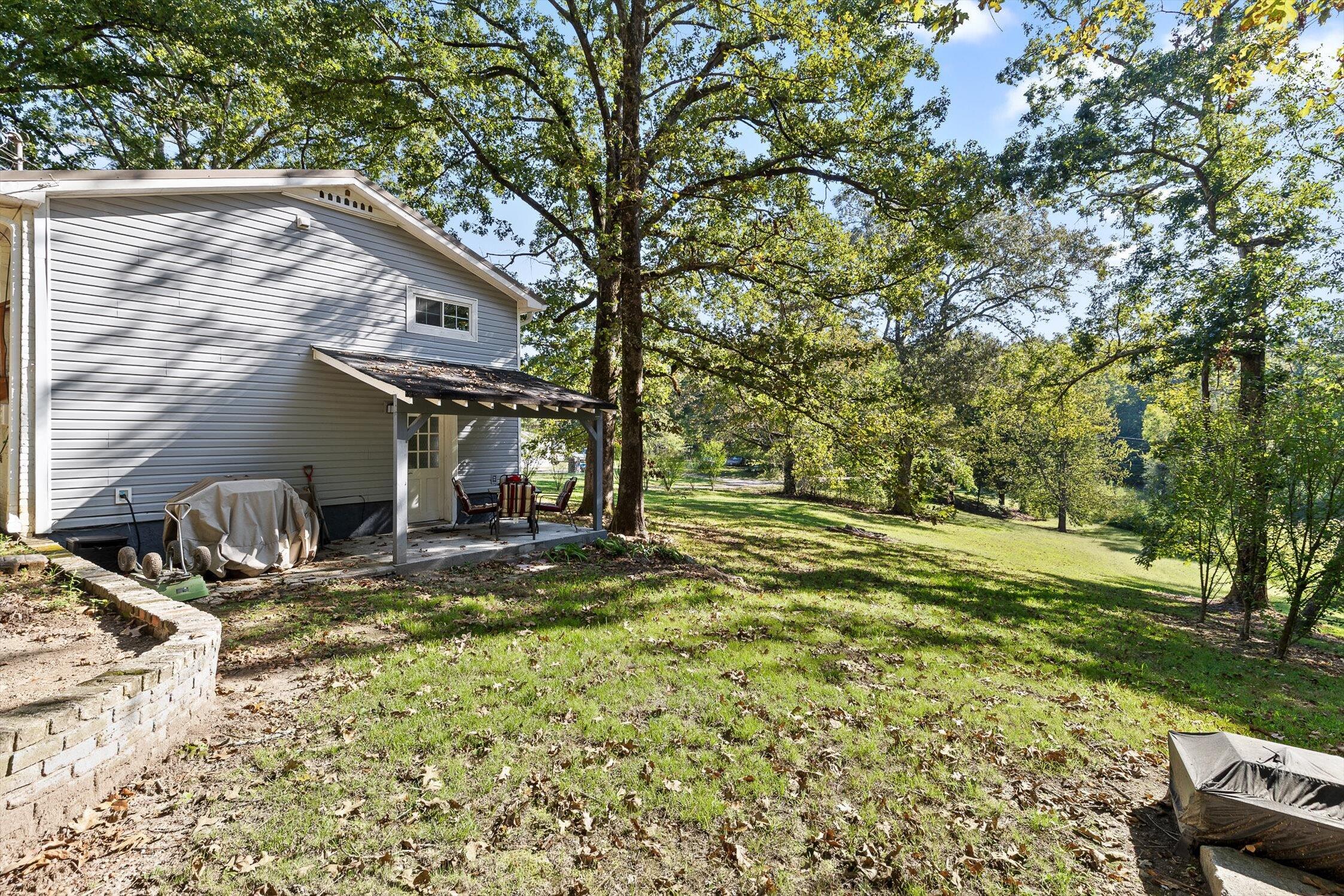 303 NW Cherokee Trail