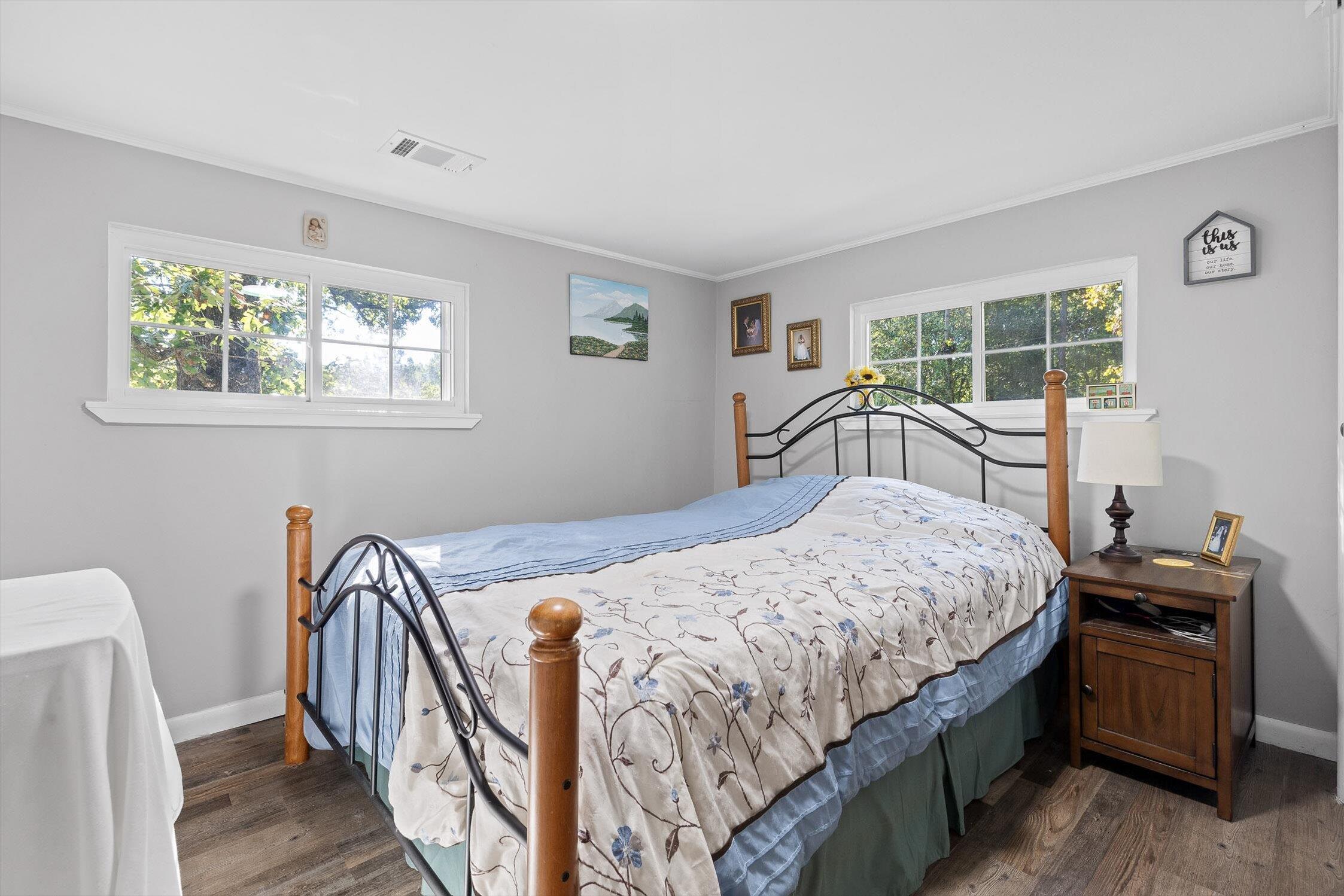 303 NW Cherokee Trail