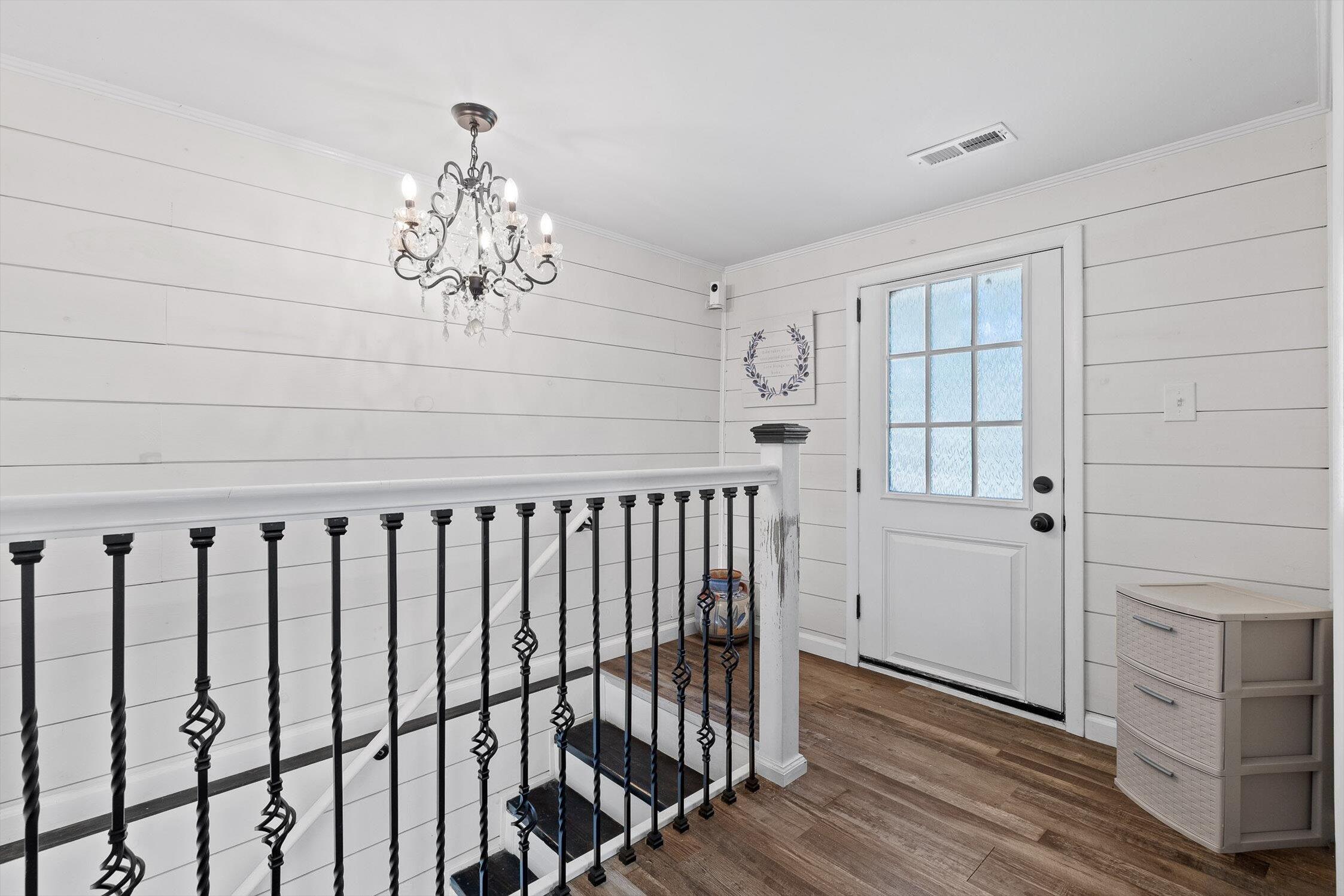 303 NW Cherokee Trail