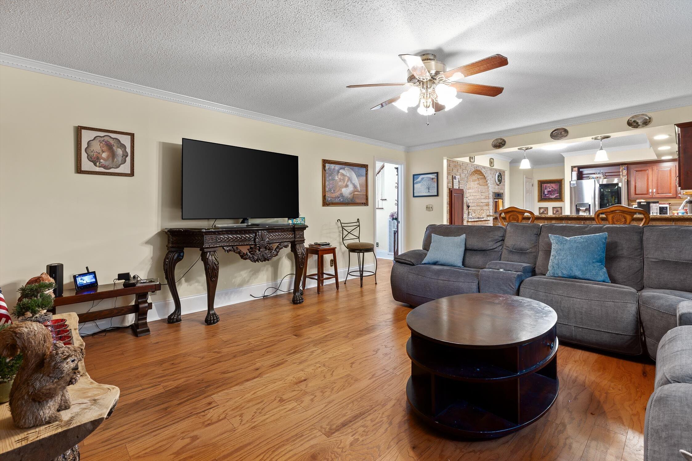 7825 Cove Ridge Drive