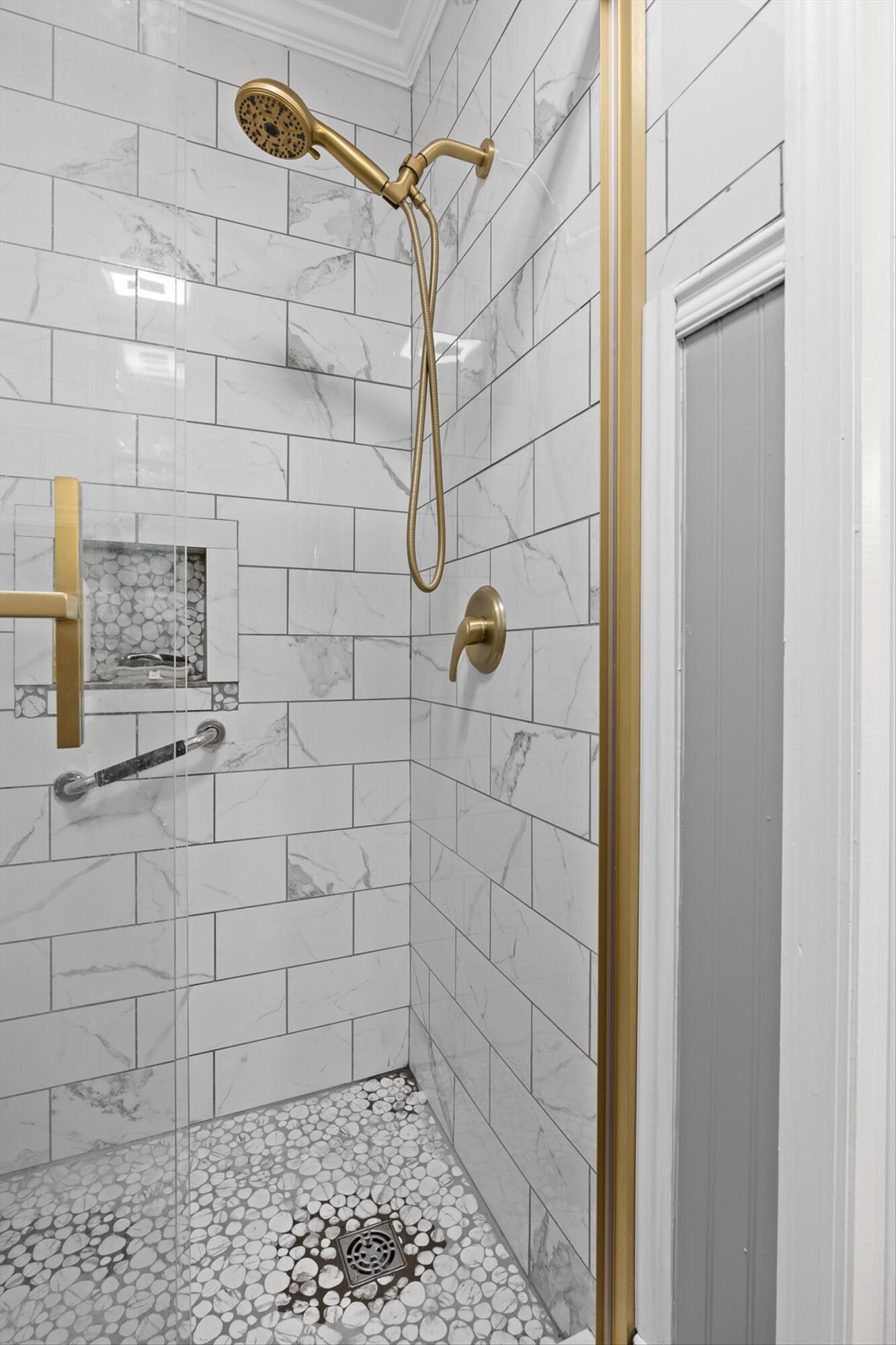 7825 Cove Ridge Drive