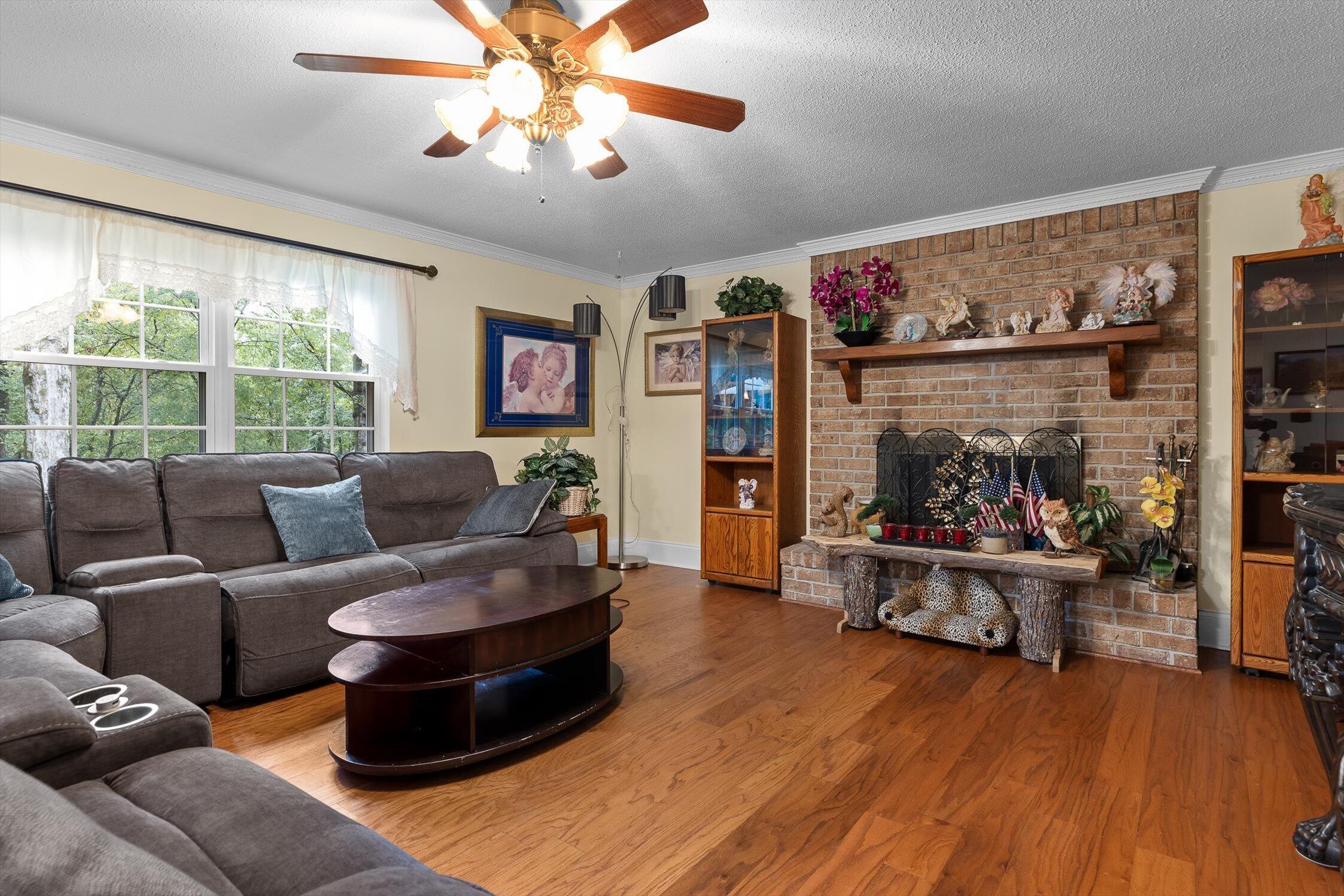 7825 Cove Ridge Drive