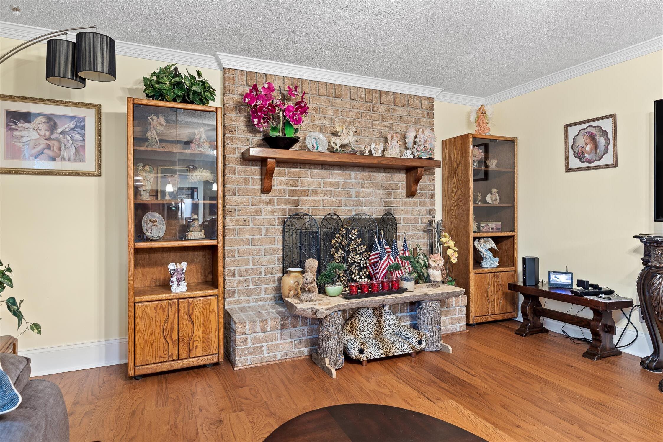 7825 Cove Ridge Drive