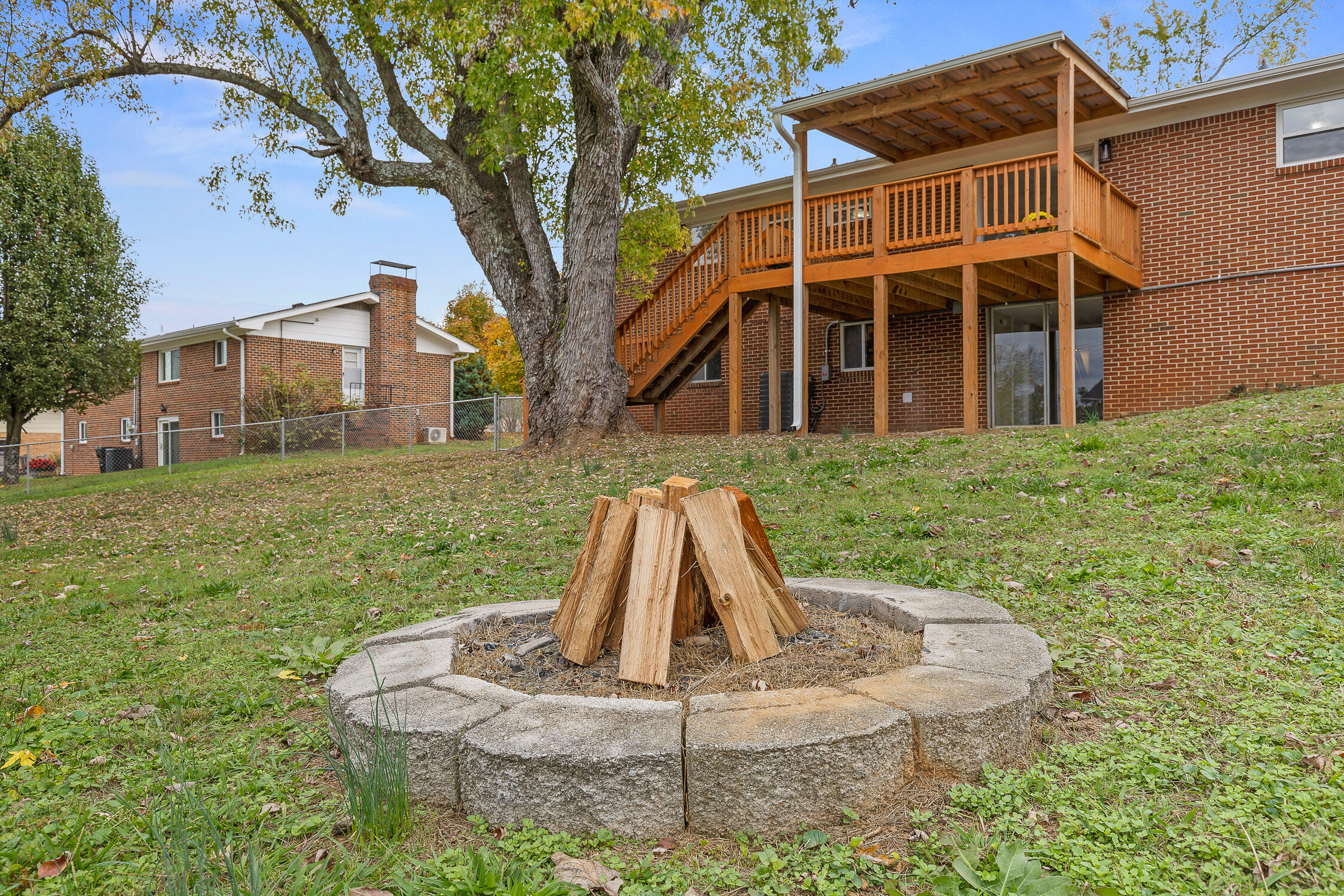 2515 Sharron Drive
