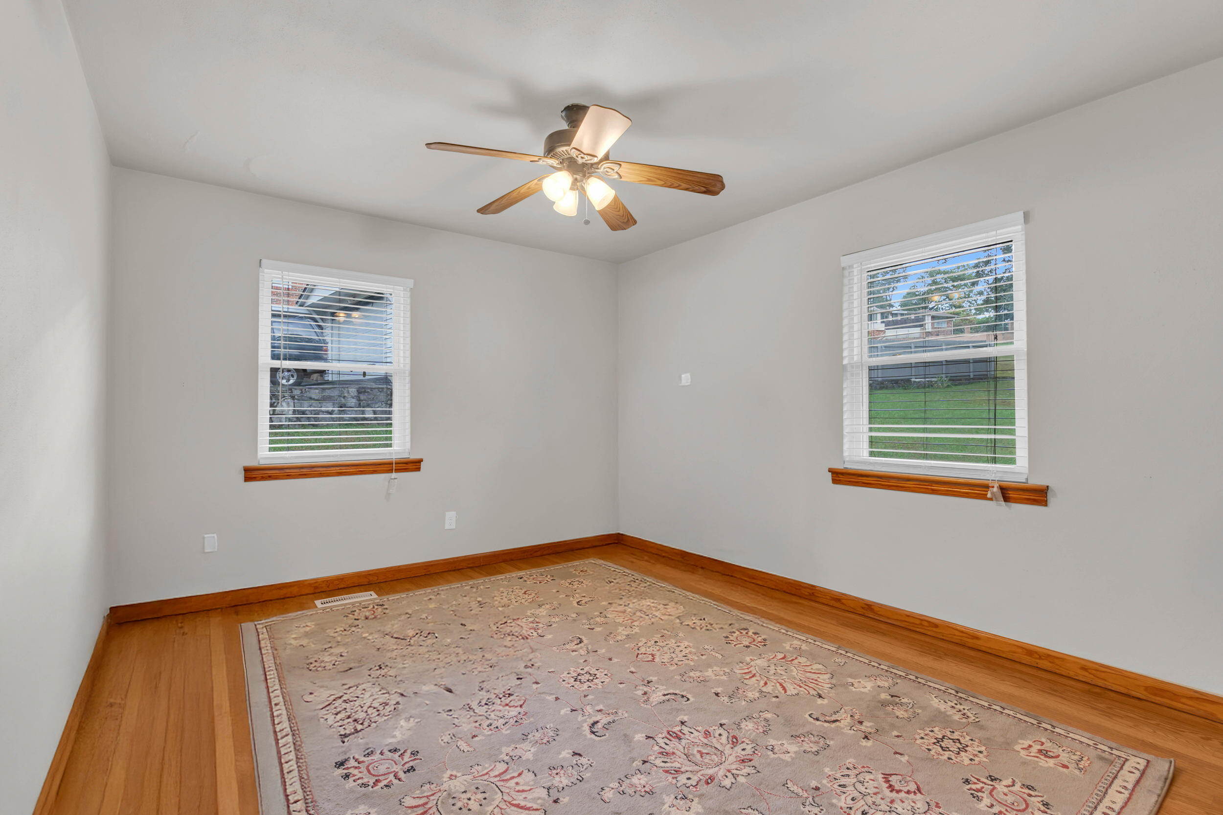 3516 Maplewood Lane