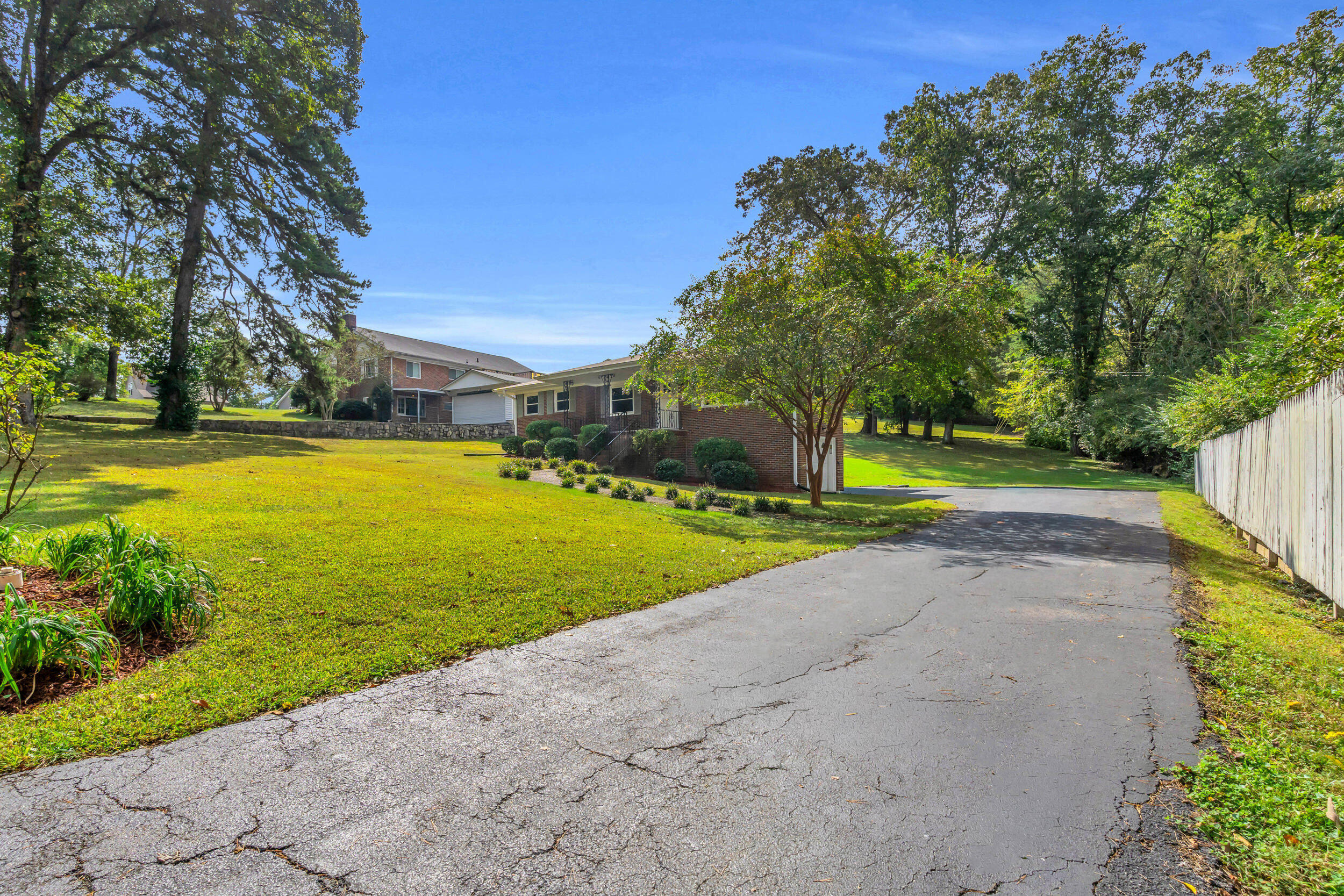 3516 Maplewood Lane