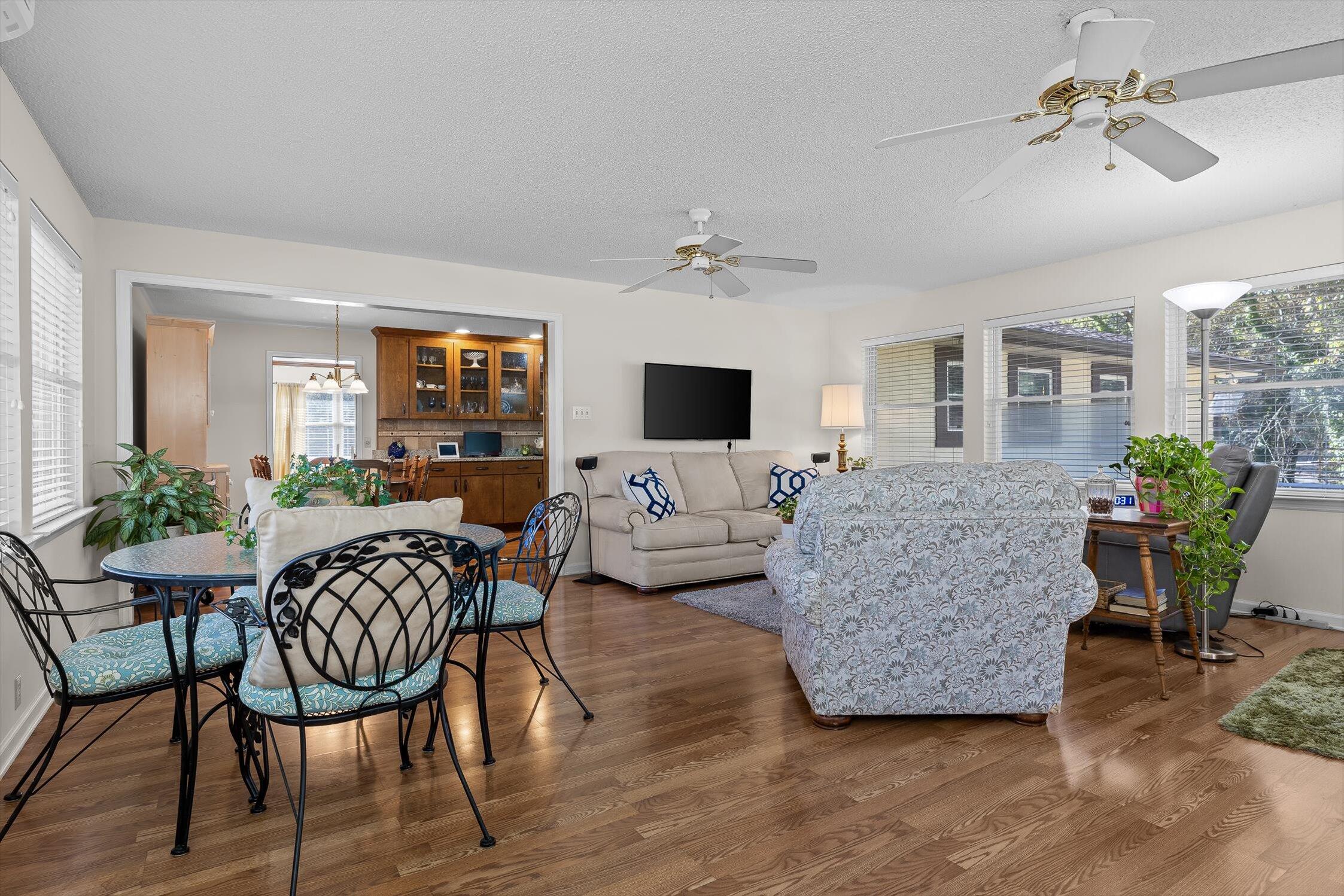 6725 Harbor Terrace