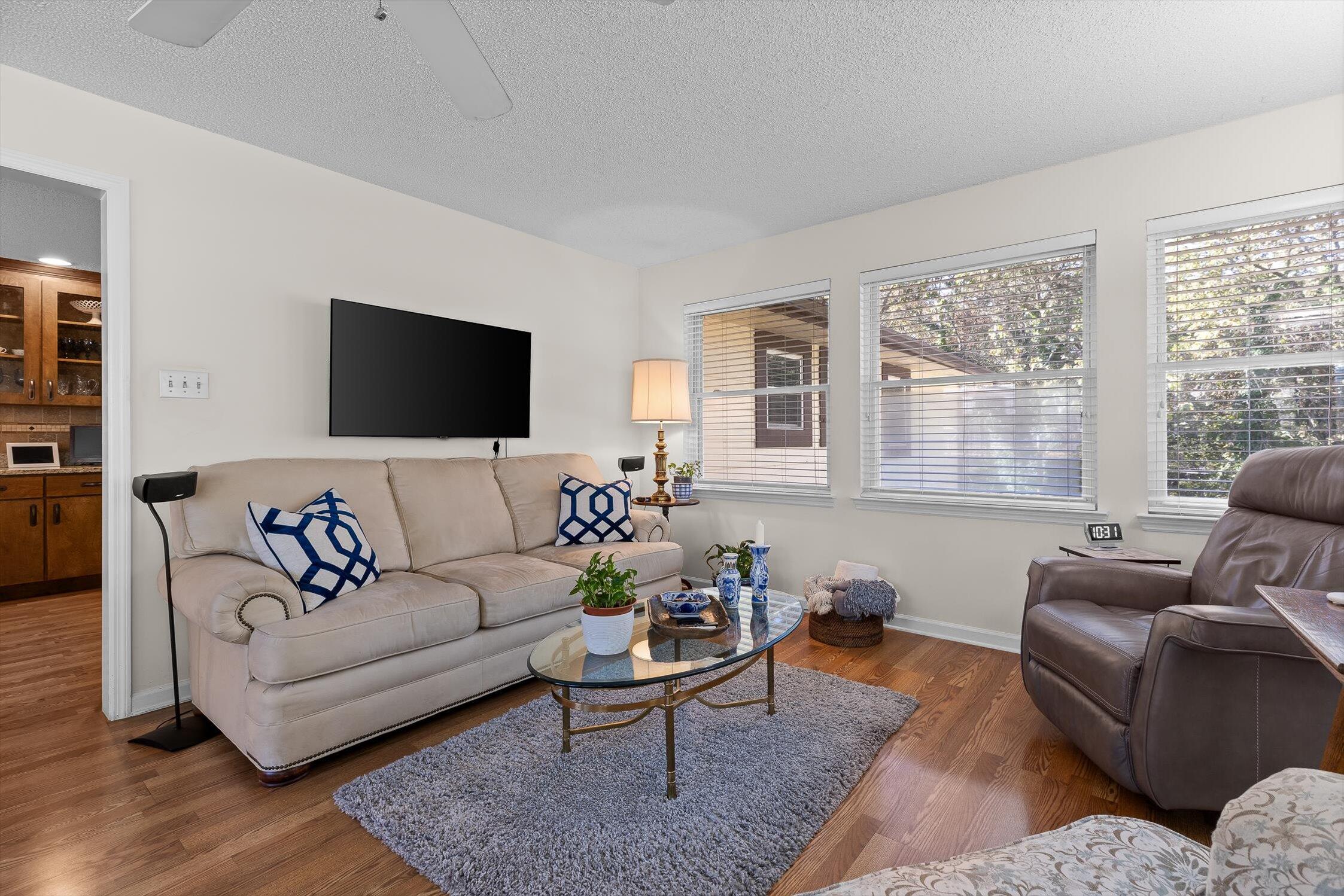 6725 Harbor Terrace