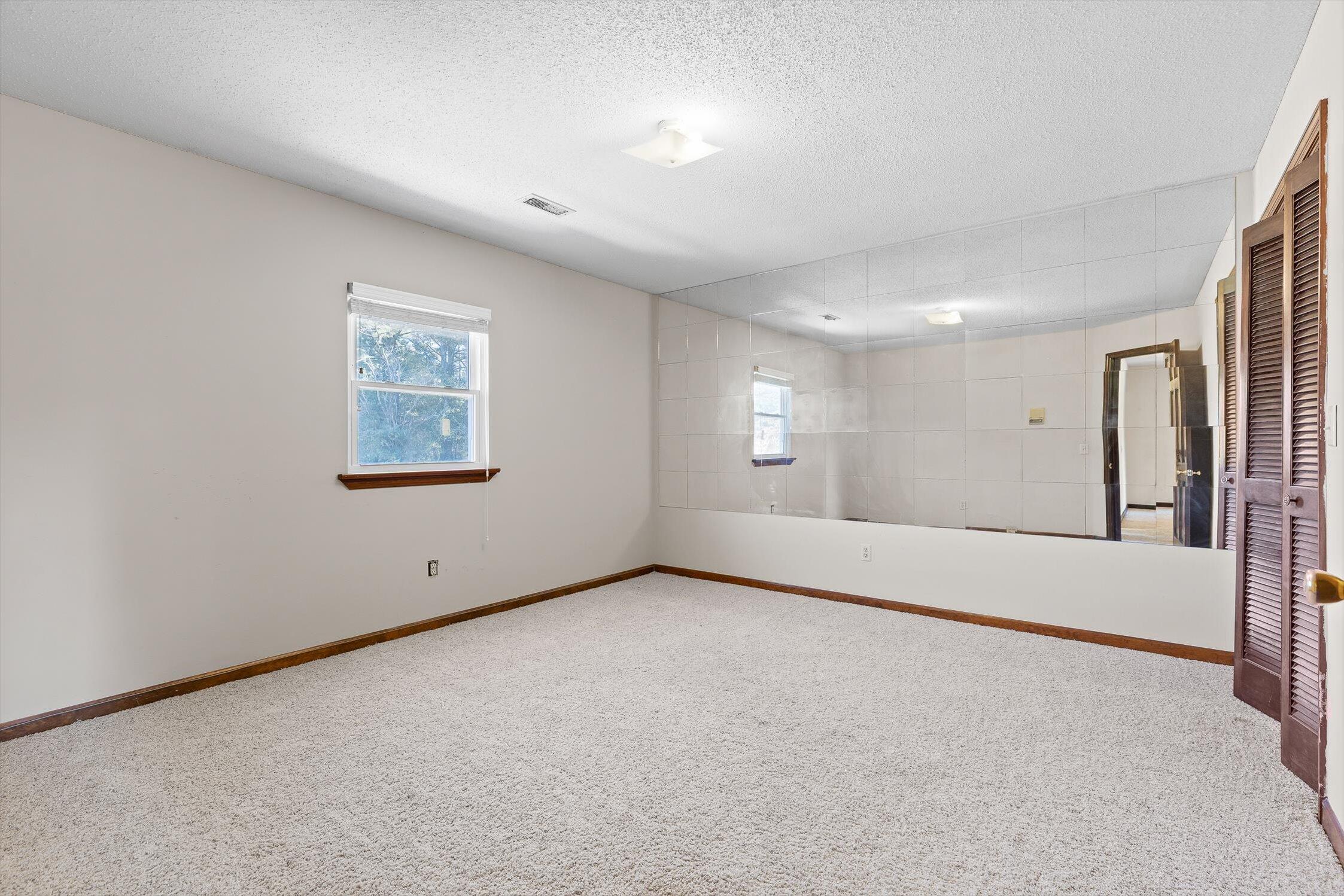 1288 Brymer Creek Road, McDonald
