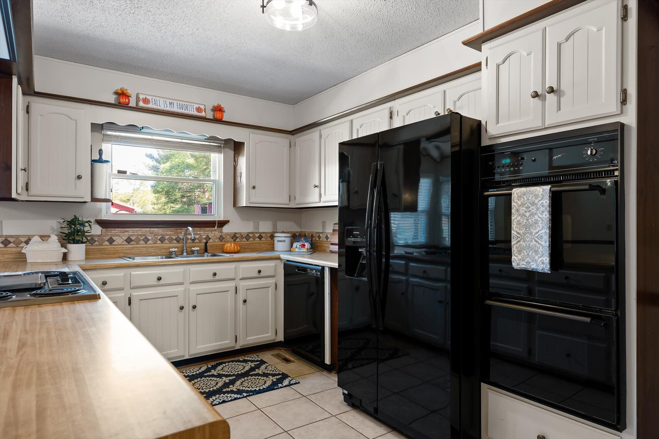 1288 Brymer Creek Road, McDonald