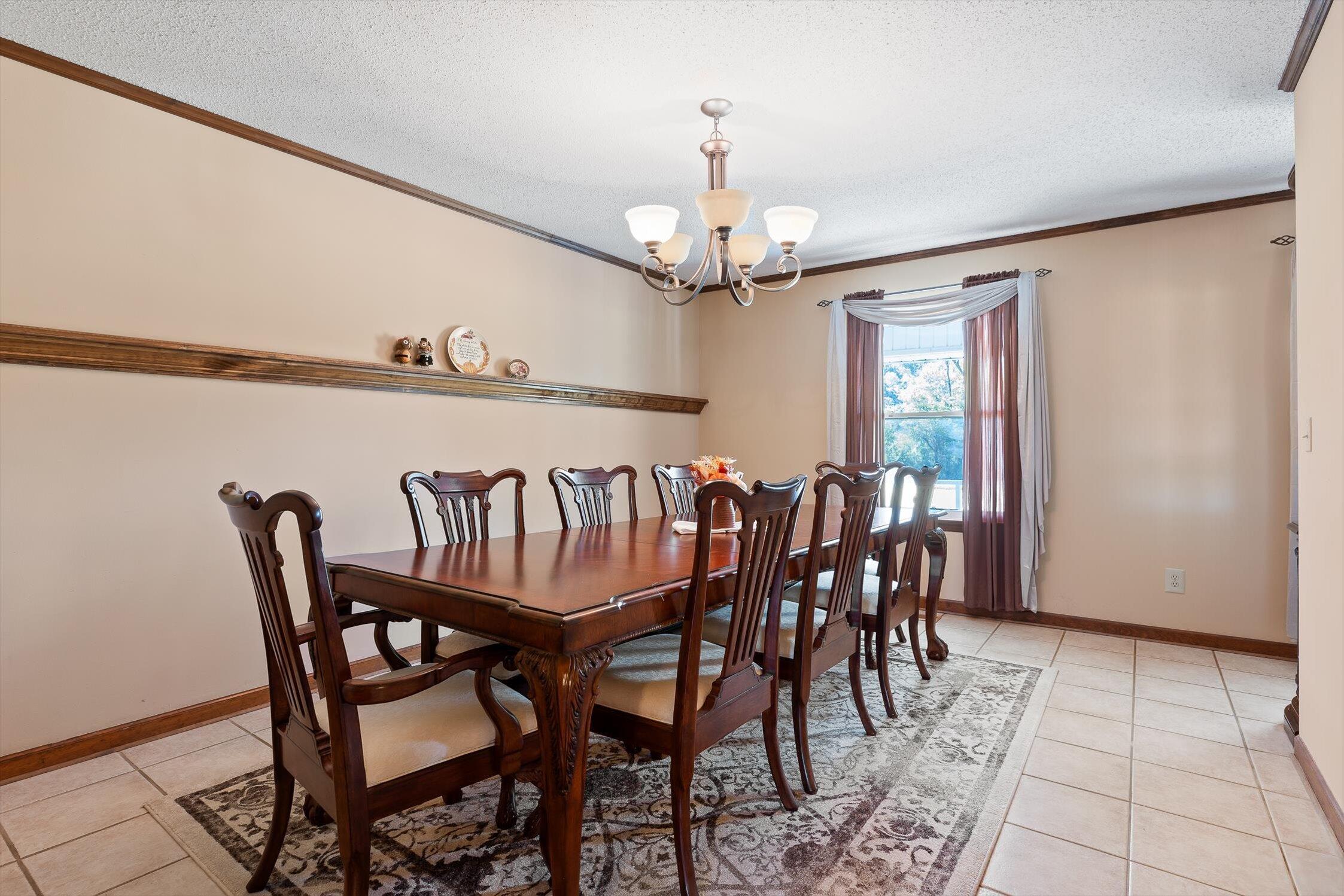 1288 Brymer Creek Road, McDonald