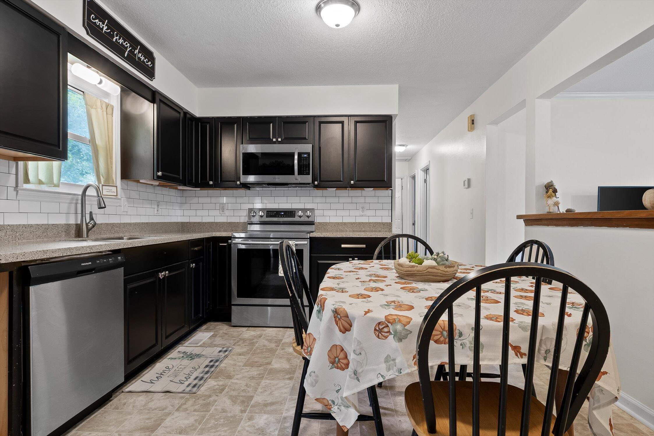 1053 Old Three Notch Road