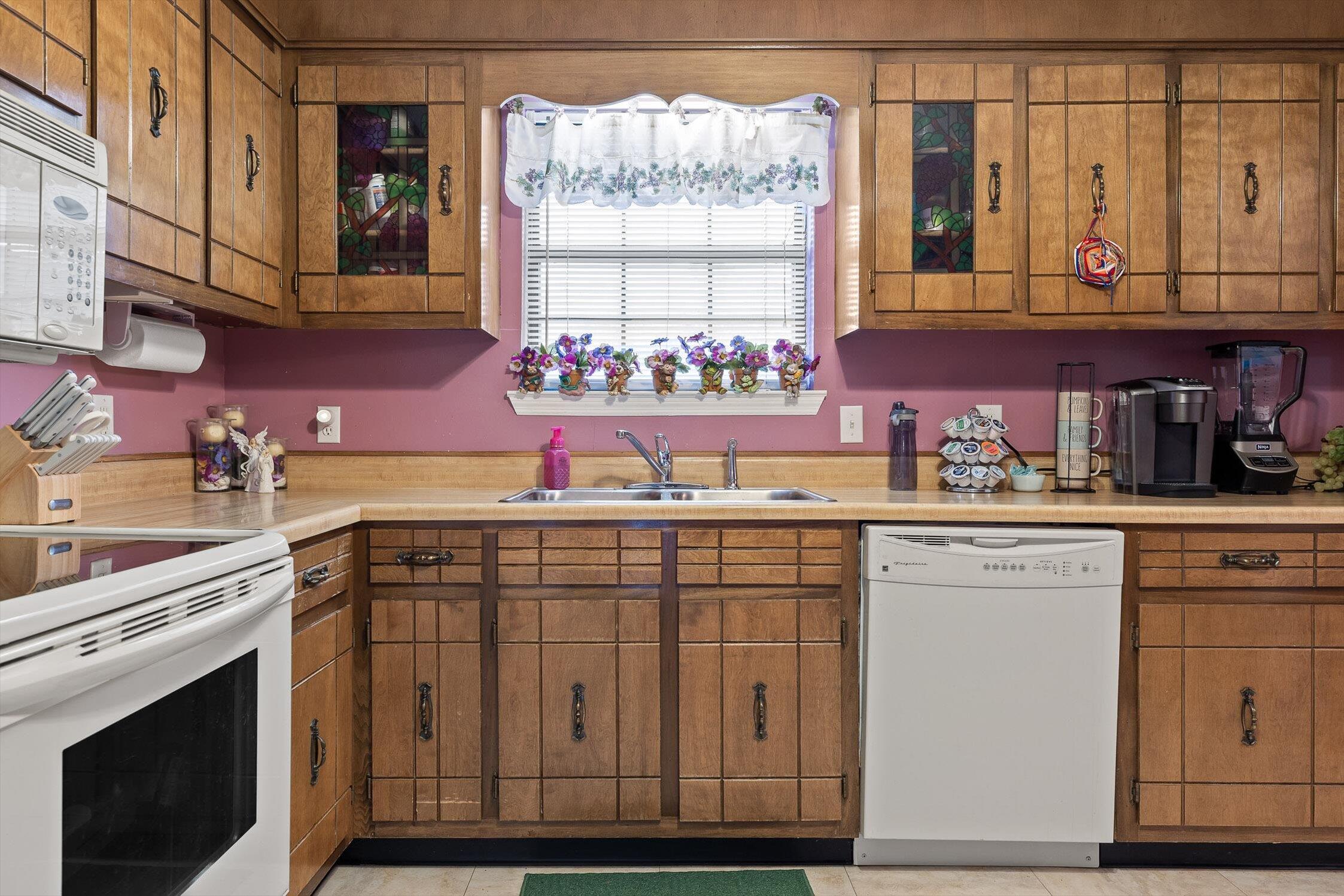 37 Robert E Lee Drive