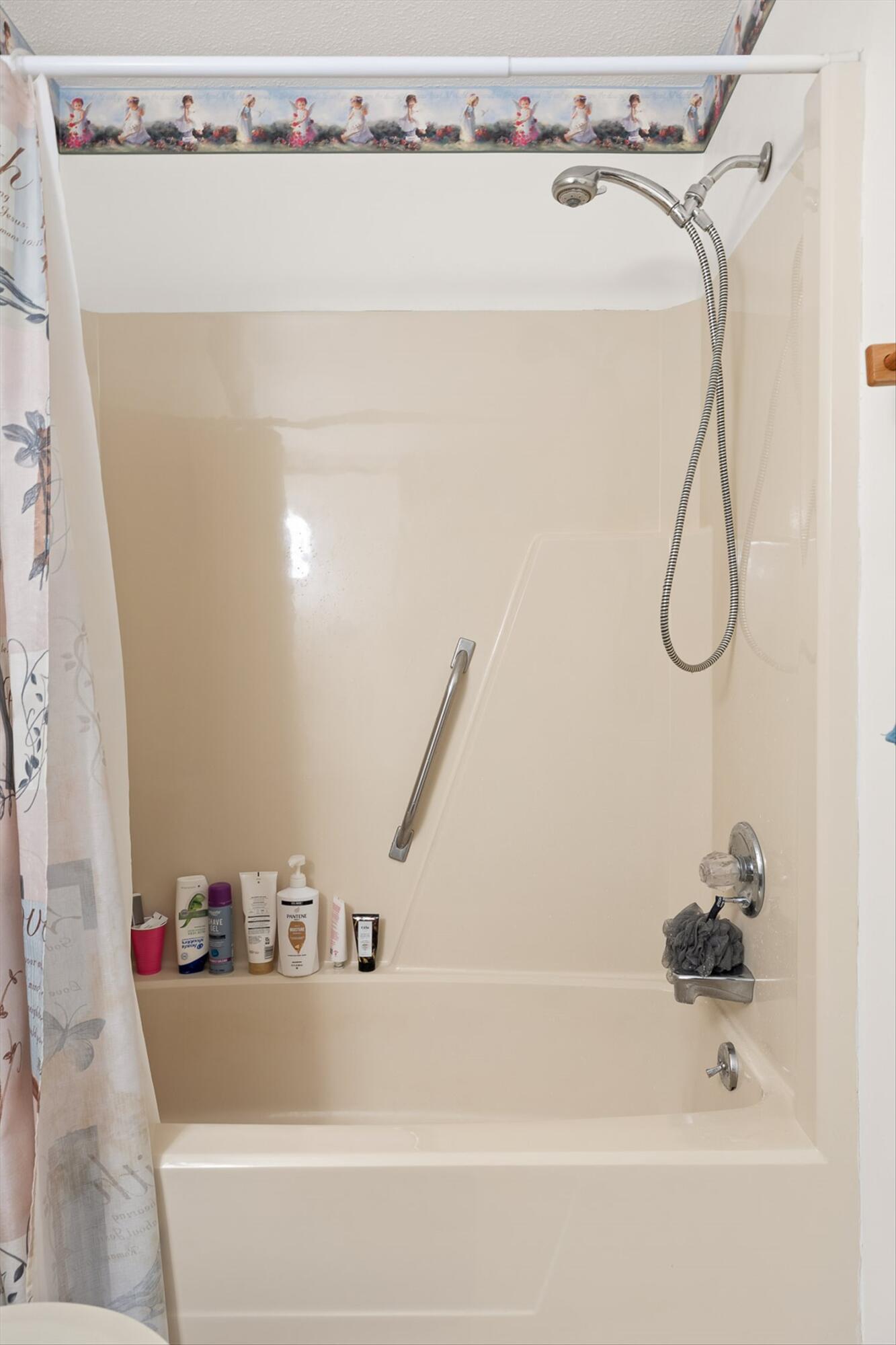 37 Robert E Lee Drive