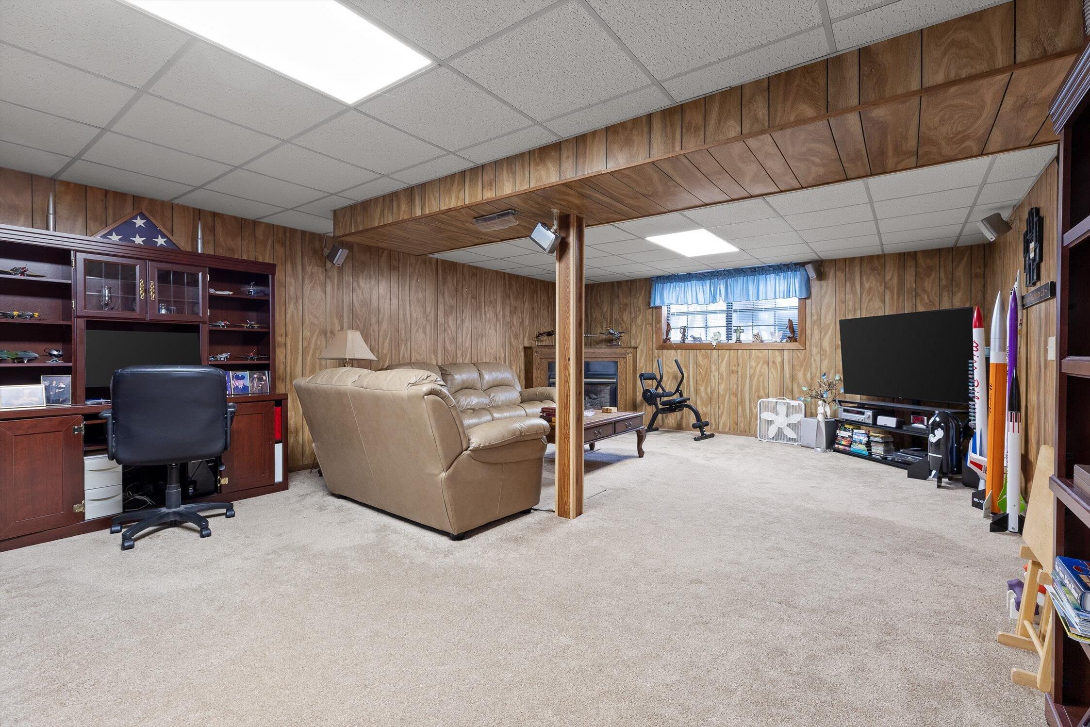 37 Robert E Lee Drive