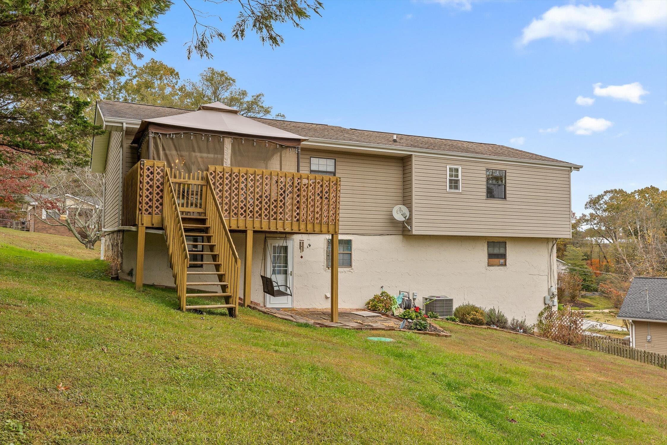 37 Robert E Lee Drive