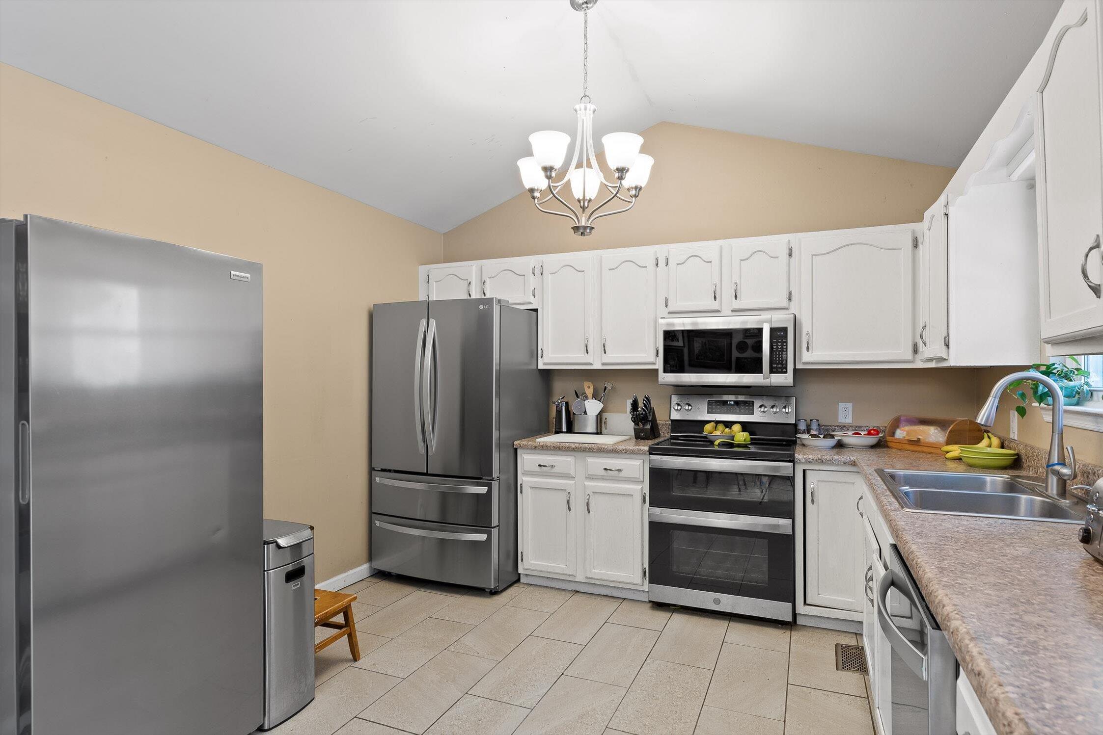 137 Fox Run Circle N