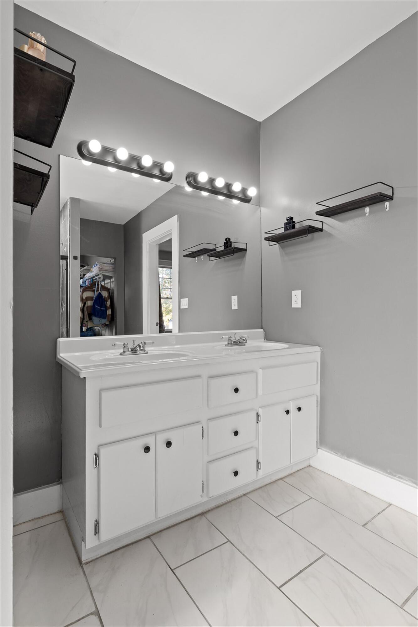 207 Culberson Avenue, LaFayette